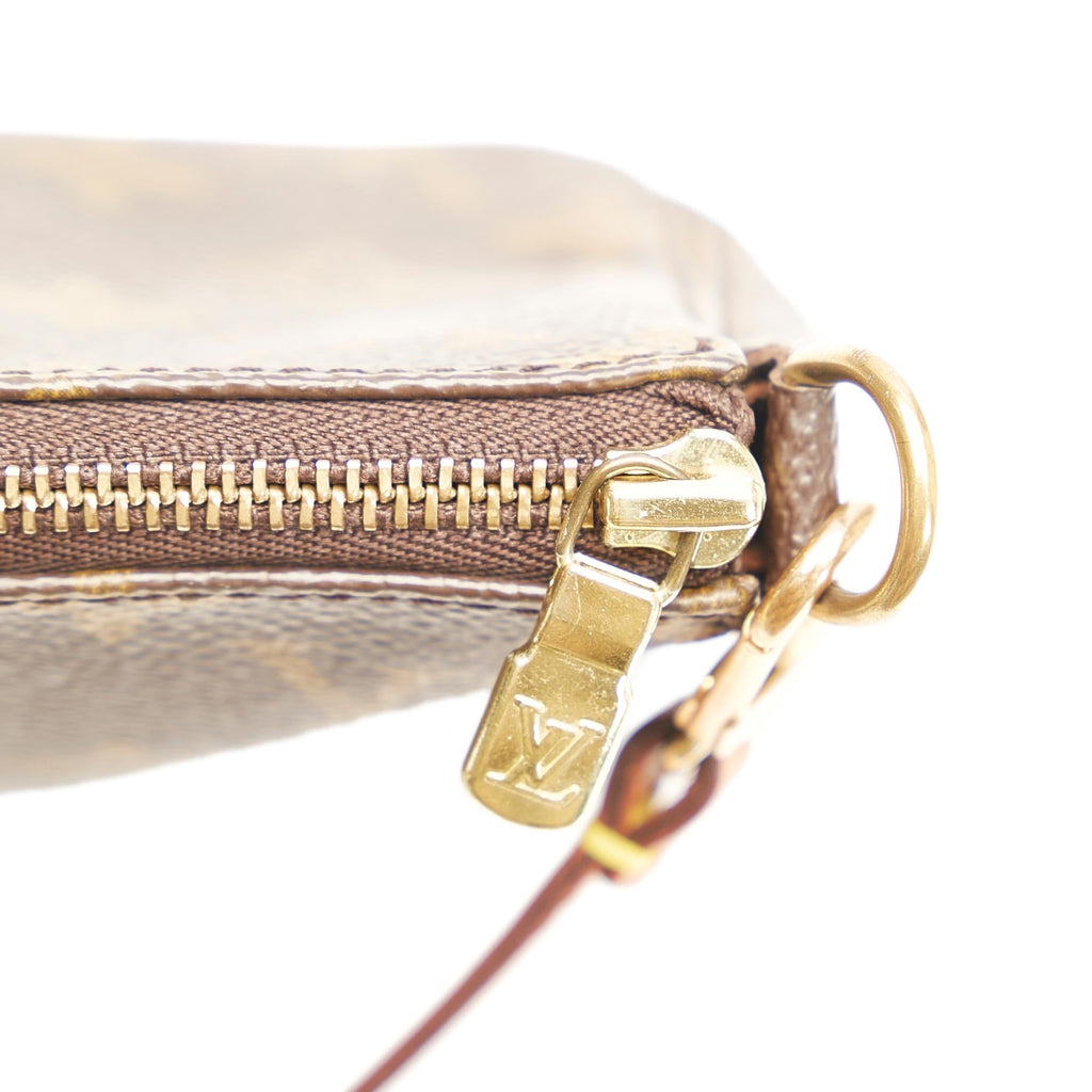 Louis Vuitton Monogram Pochette Accessoires (SHG-KMnotw)
