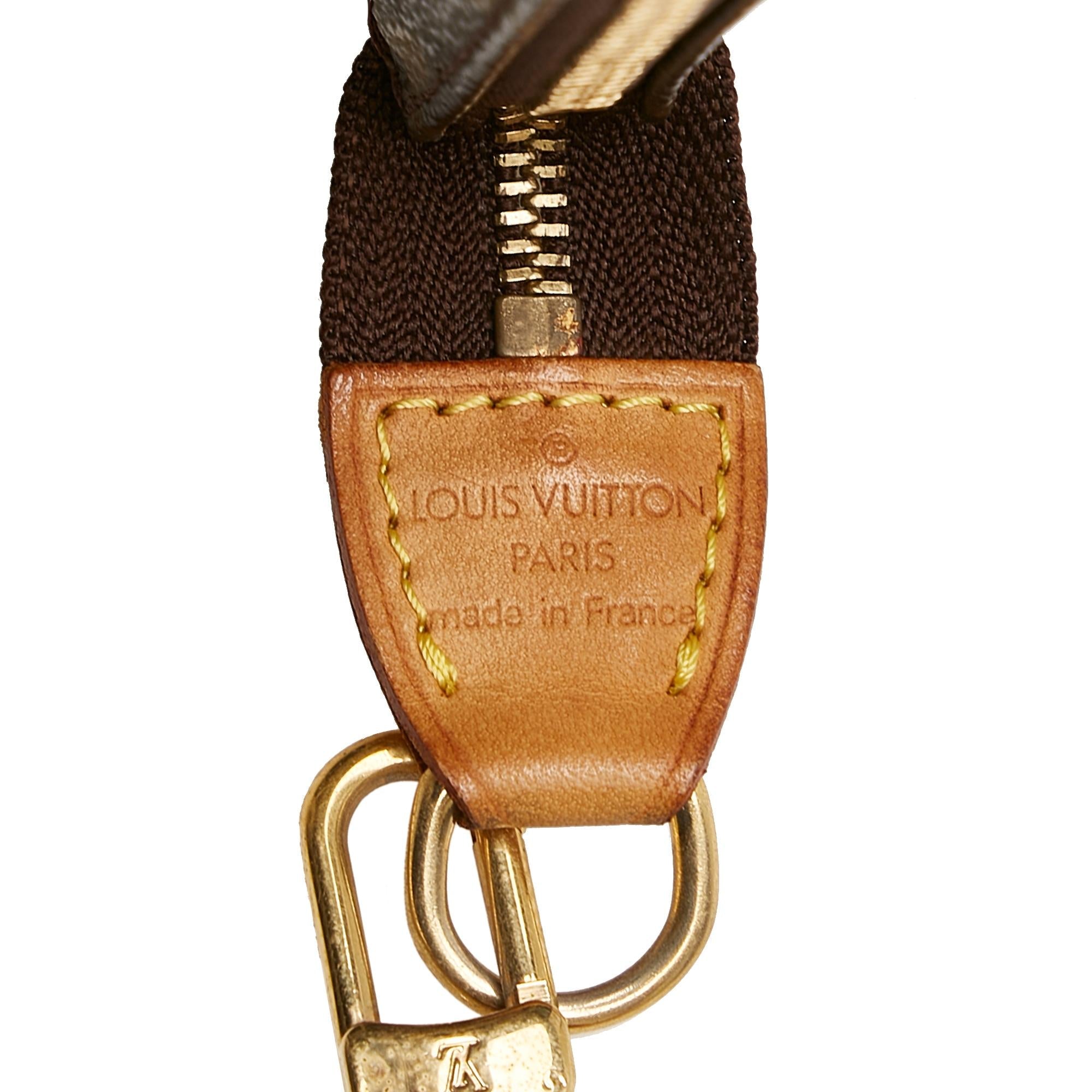 Louis Vuitton Monogram Pochette Accessoires (SHG-DKMQAd)