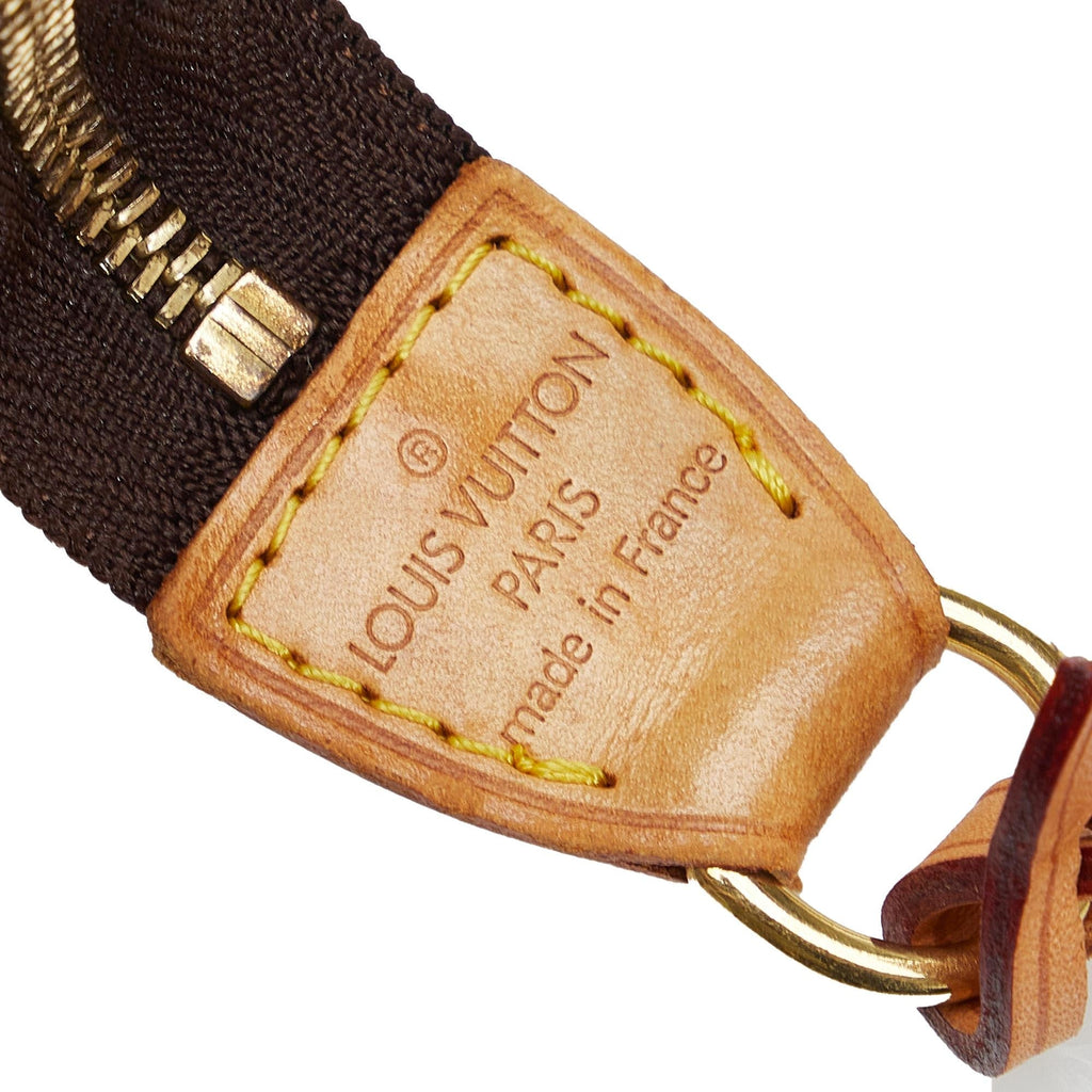 Louis Vuitton Monogram Pochette Accessoires (SHG-8R9N7Z)