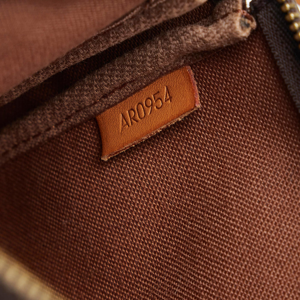 Louis Vuitton Monogram Pochette Accessoires (SHG-oPqiCg)