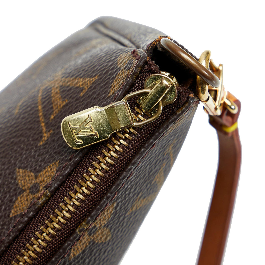 Louis Vuitton Monogram Pochette Accessoires (SHG-u03d6S)