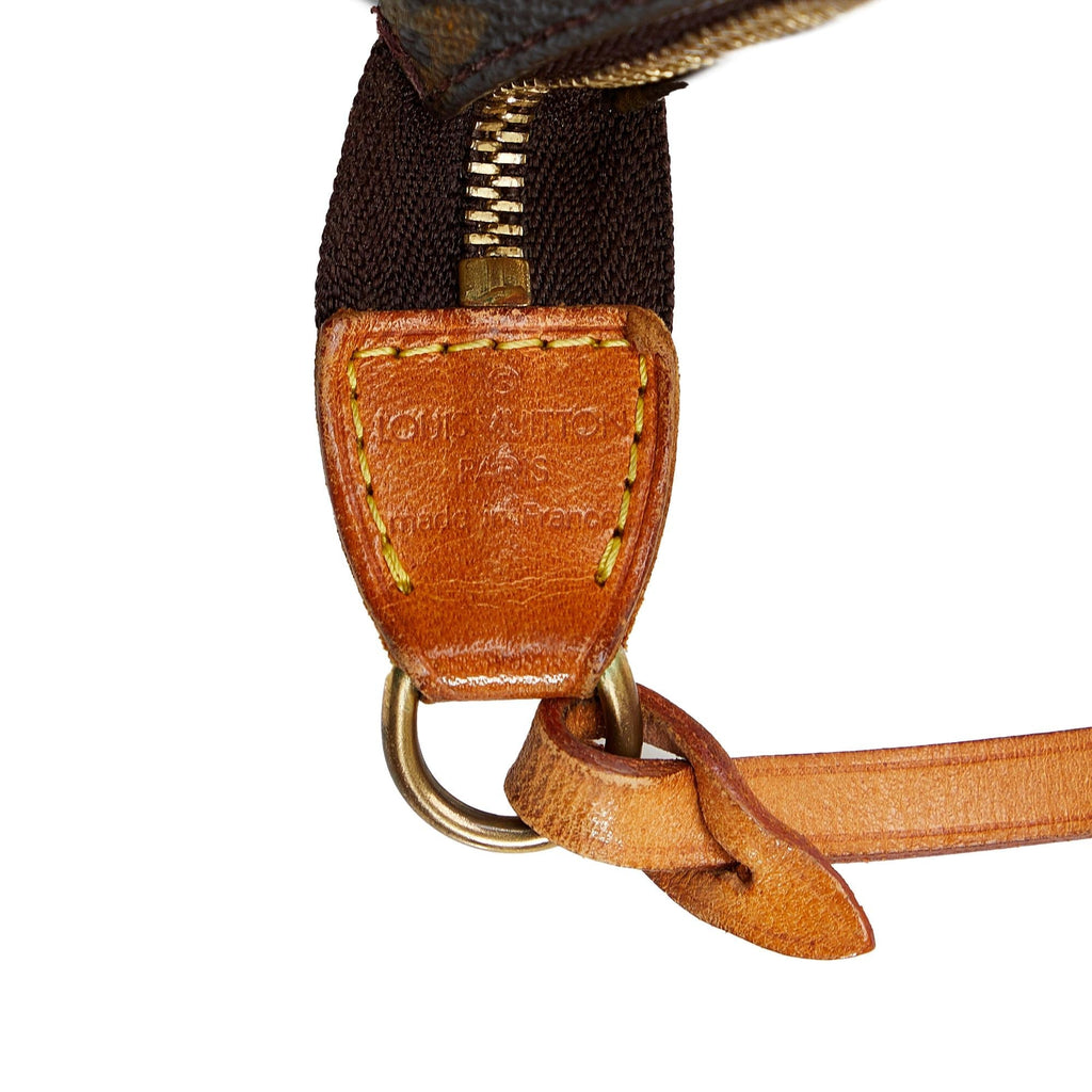 Louis Vuitton Monogram Pochette Accessoires (SHG-u03d6S)