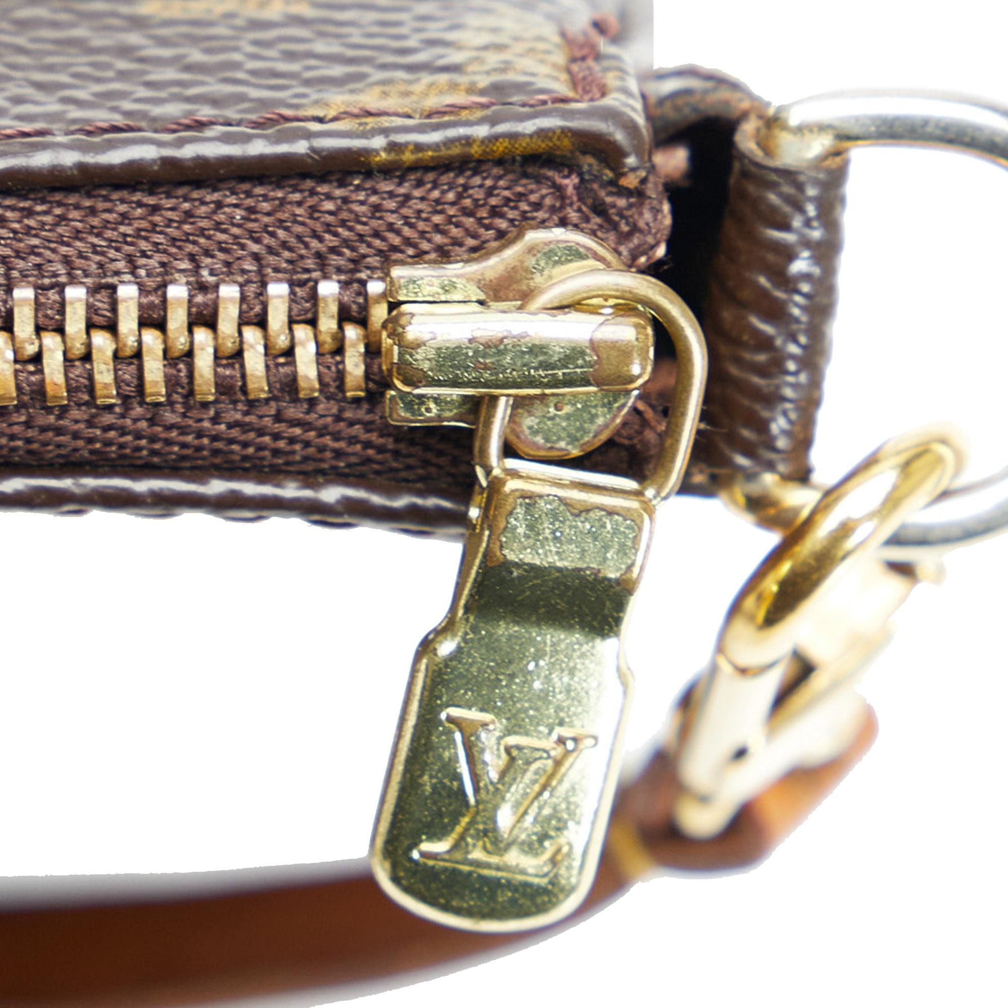 Louis Vuitton Monogram Pochette Accessoires (SHG-9zEOlR)