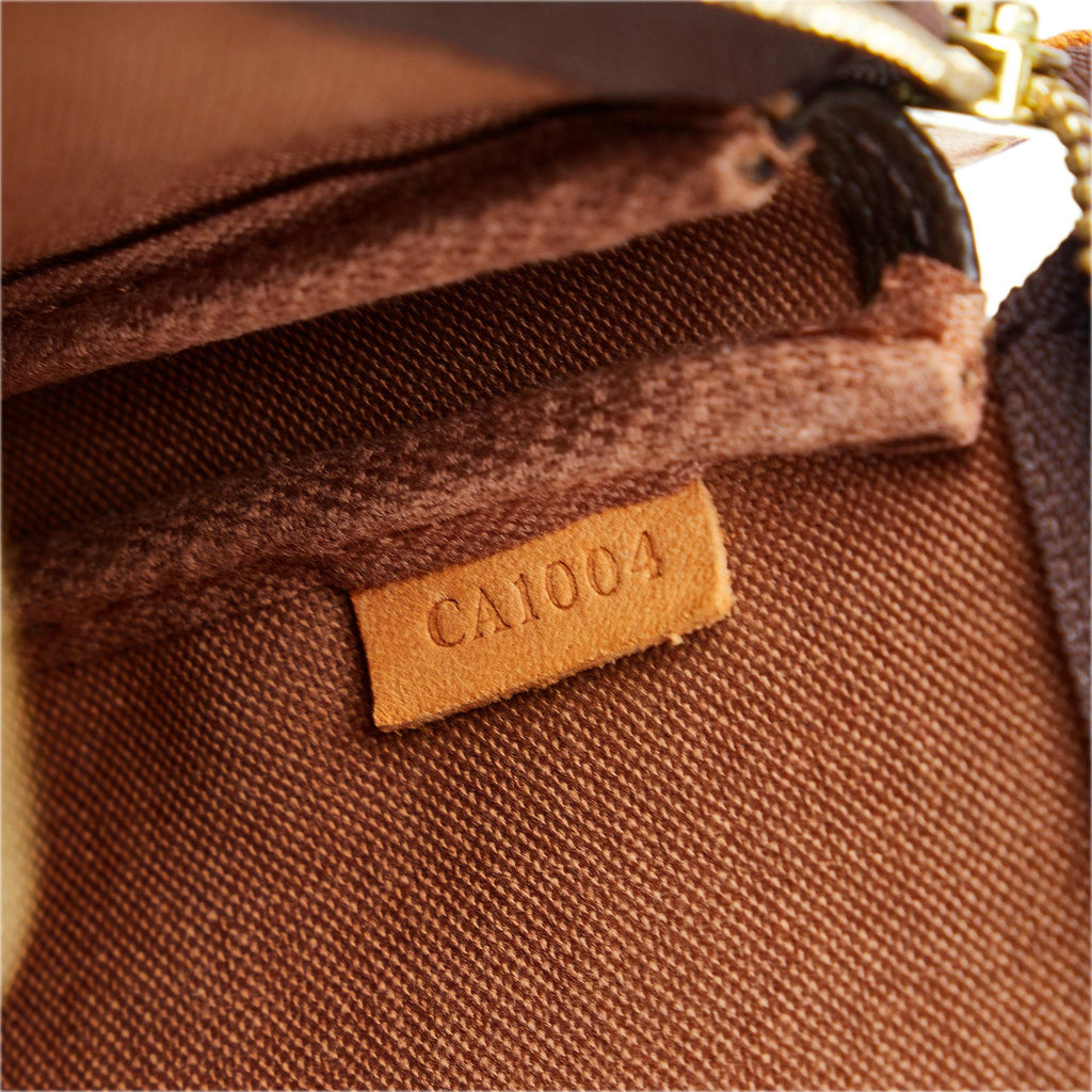 Louis Vuitton Monogram Pochette Accessoires (SHG-TH17OL)