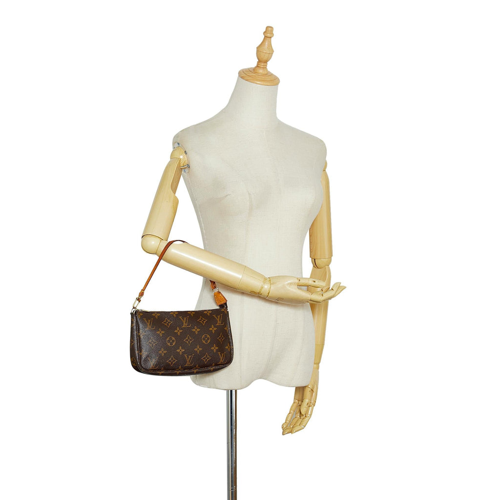 Louis Vuitton Monogram Pochette Accessoires (SHG-loq6TV)