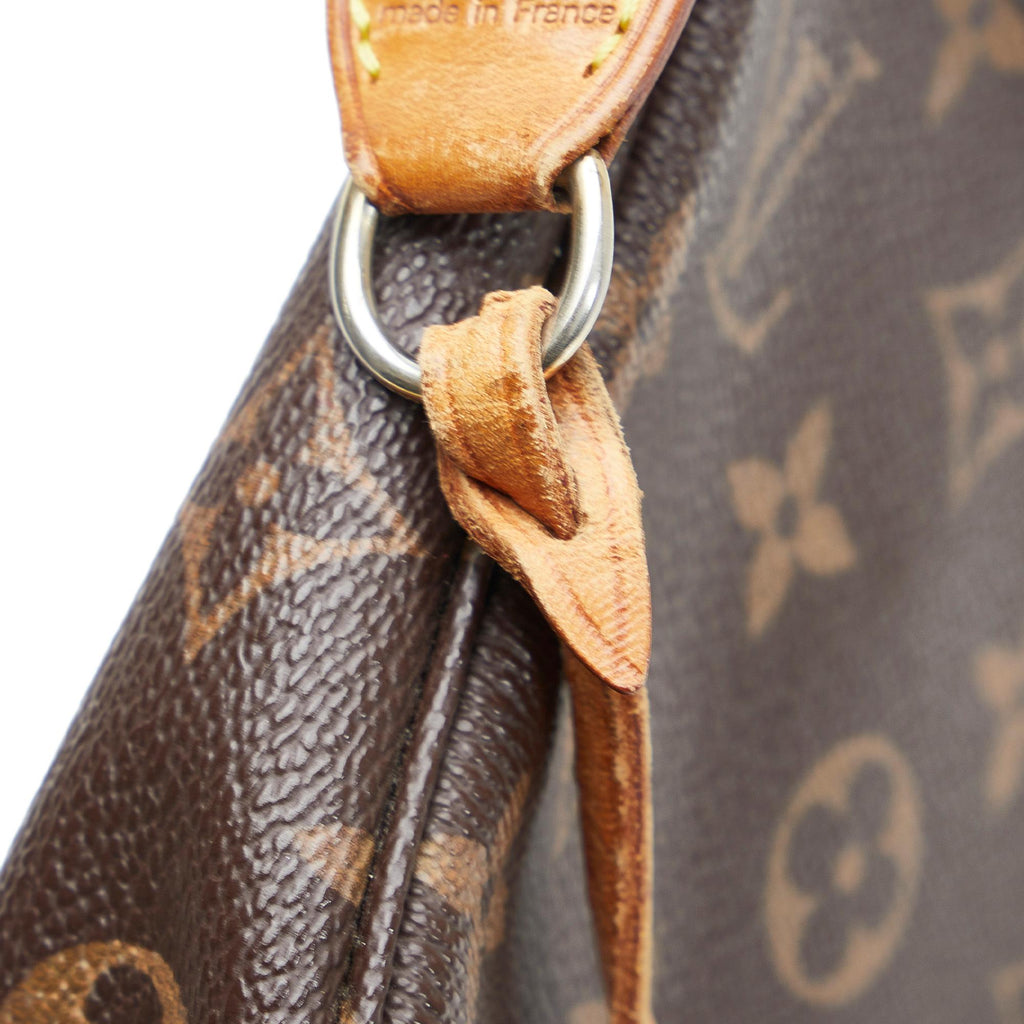Louis Vuitton Monogram Pochette Accessoires (SHG-g7uVu5)