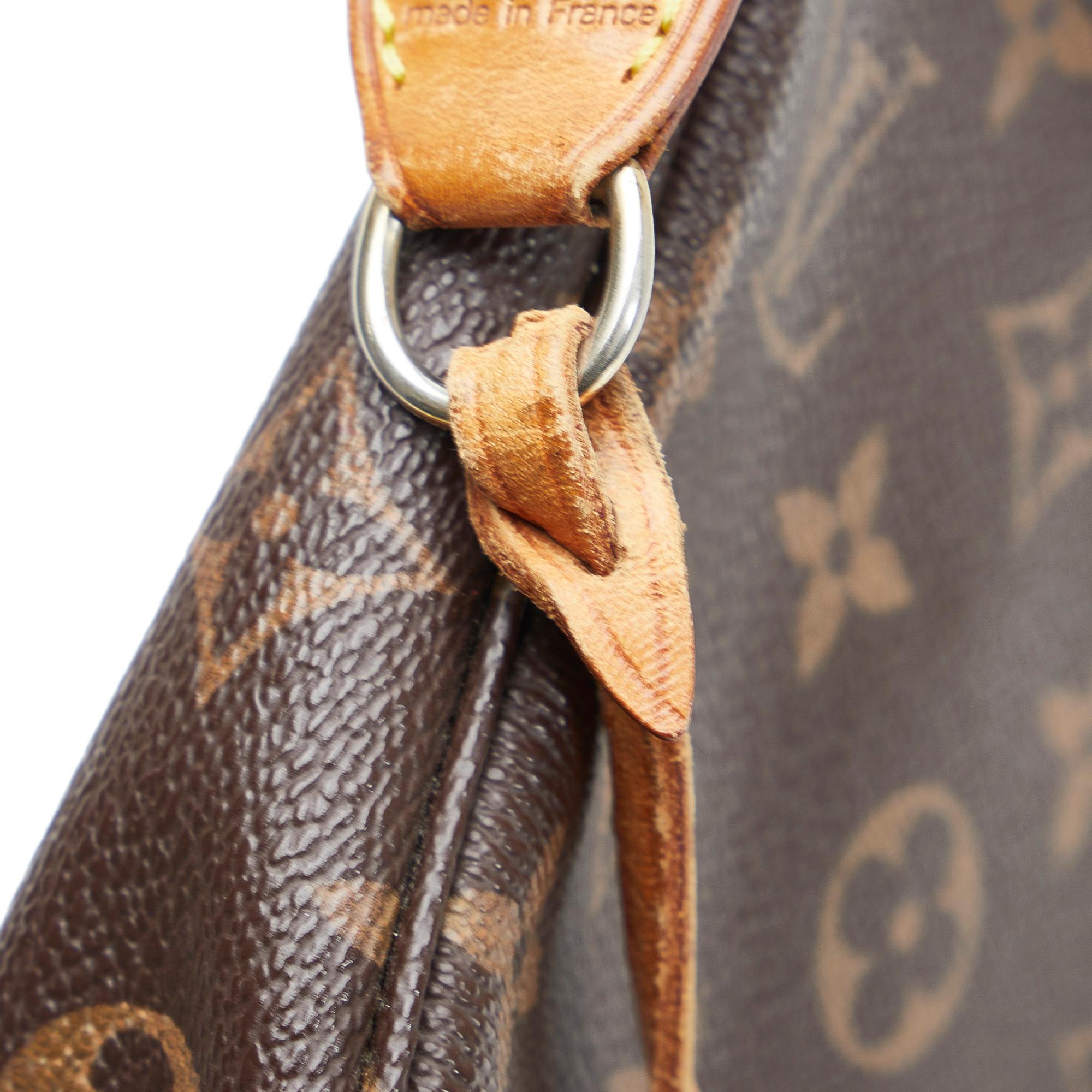 Louis Vuitton Monogram Pochette Accessoires (SHG-g7uVu5)