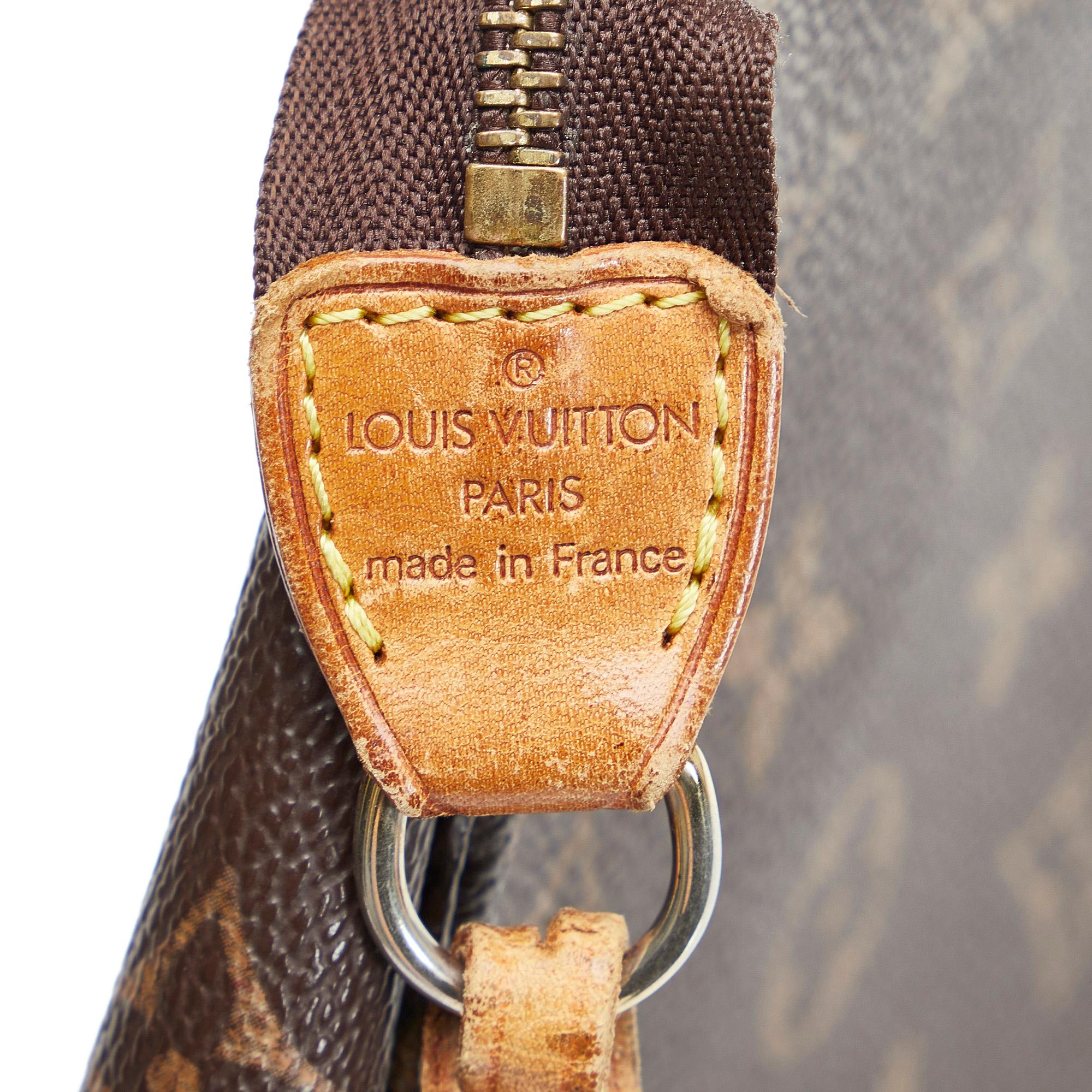 Louis Vuitton Monogram Pochette Accessoires (SHG-g7uVu5)