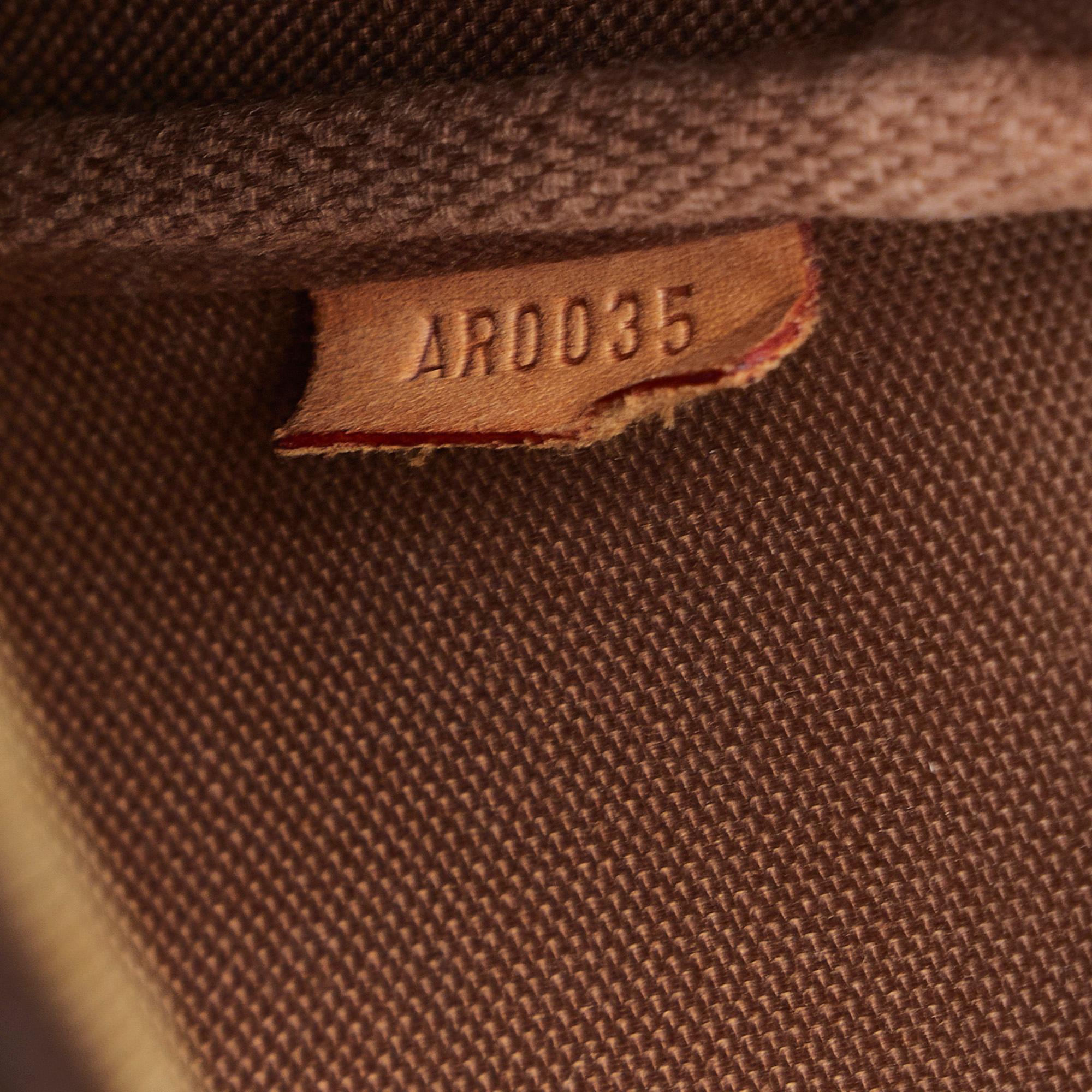 Louis Vuitton Monogram Pochette Accessoires (SHG-5a47S4)