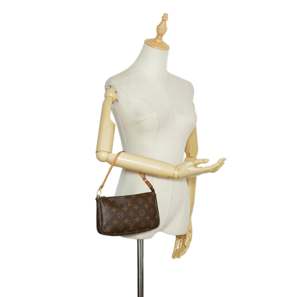 Louis Vuitton Monogram Pochette Accessoires (SHG-5a47S4)