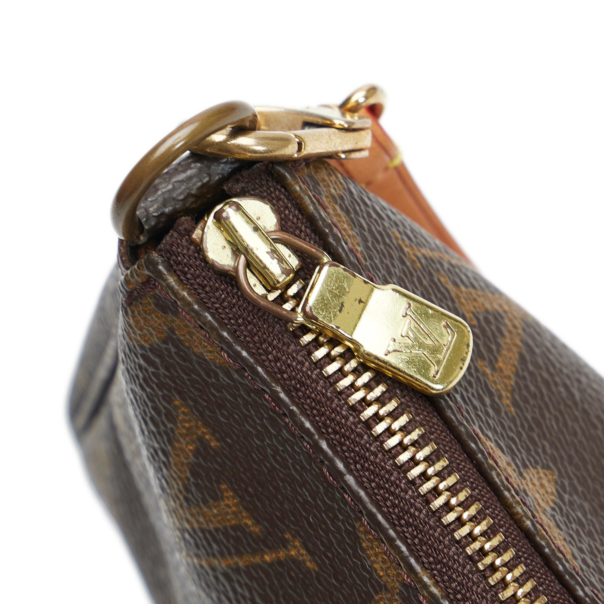 Louis Vuitton Monogram Pochette Accessoires (SHG-NtAvZY)
