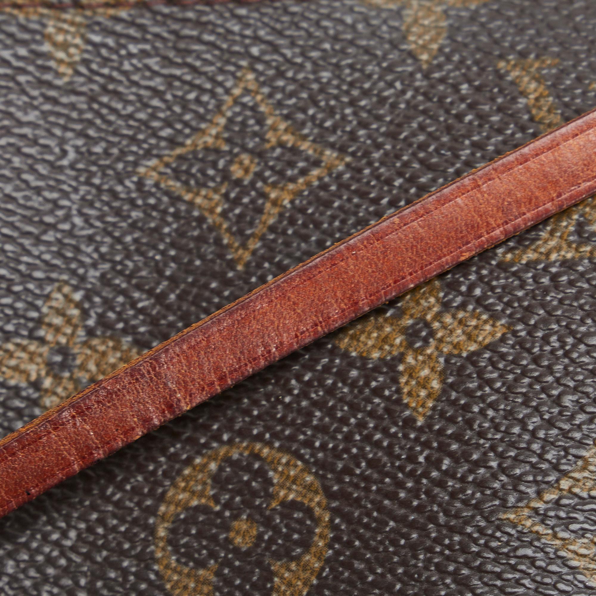 Louis Vuitton Monogram Pochette Accessoires (SHG-WuA3SO)