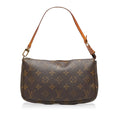 Louis Vuitton Monogram Pochette Accessoires (SHG-WuA3SO)