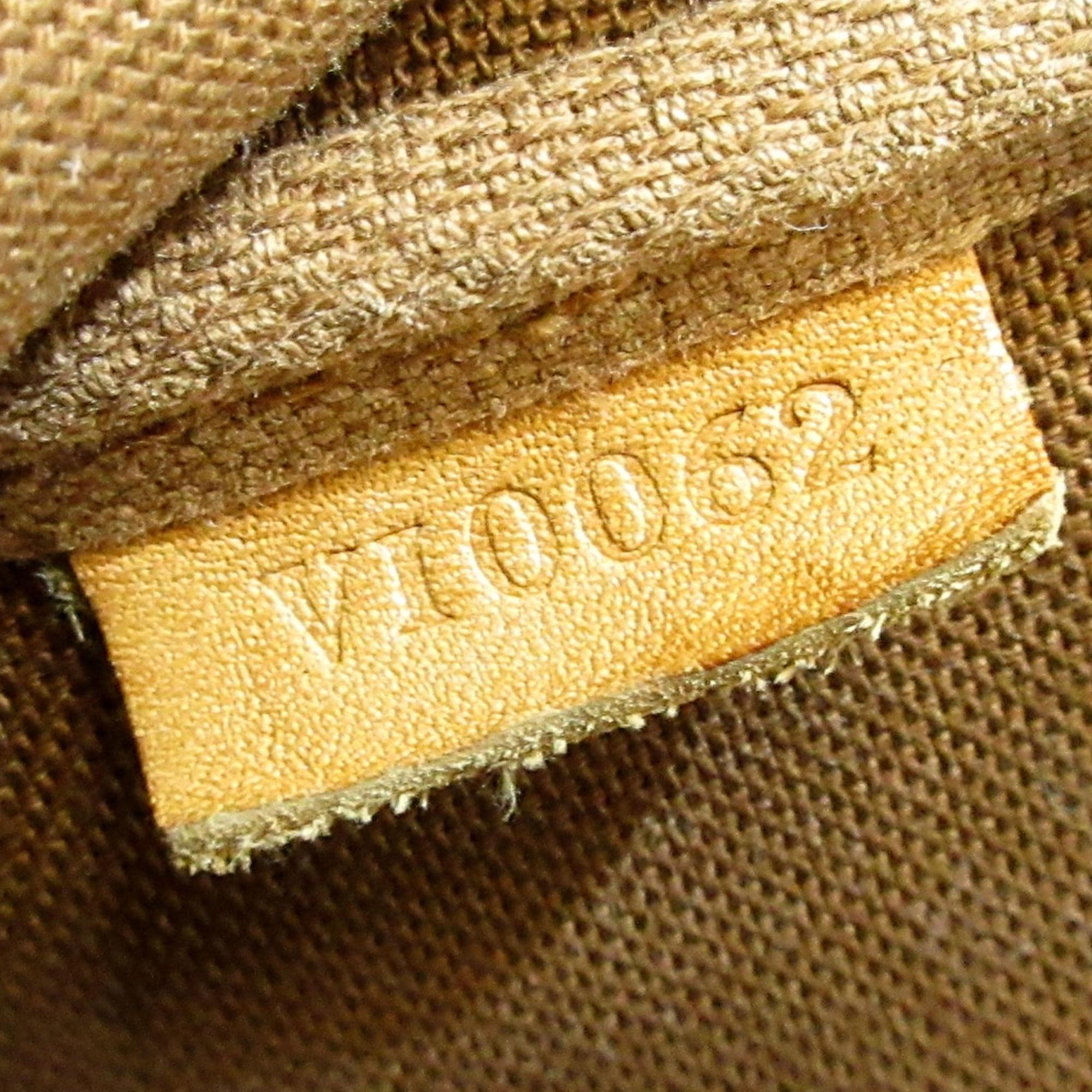 Louis Vuitton Monogram Pochette Accessoires (SHG-Y7Vn11)