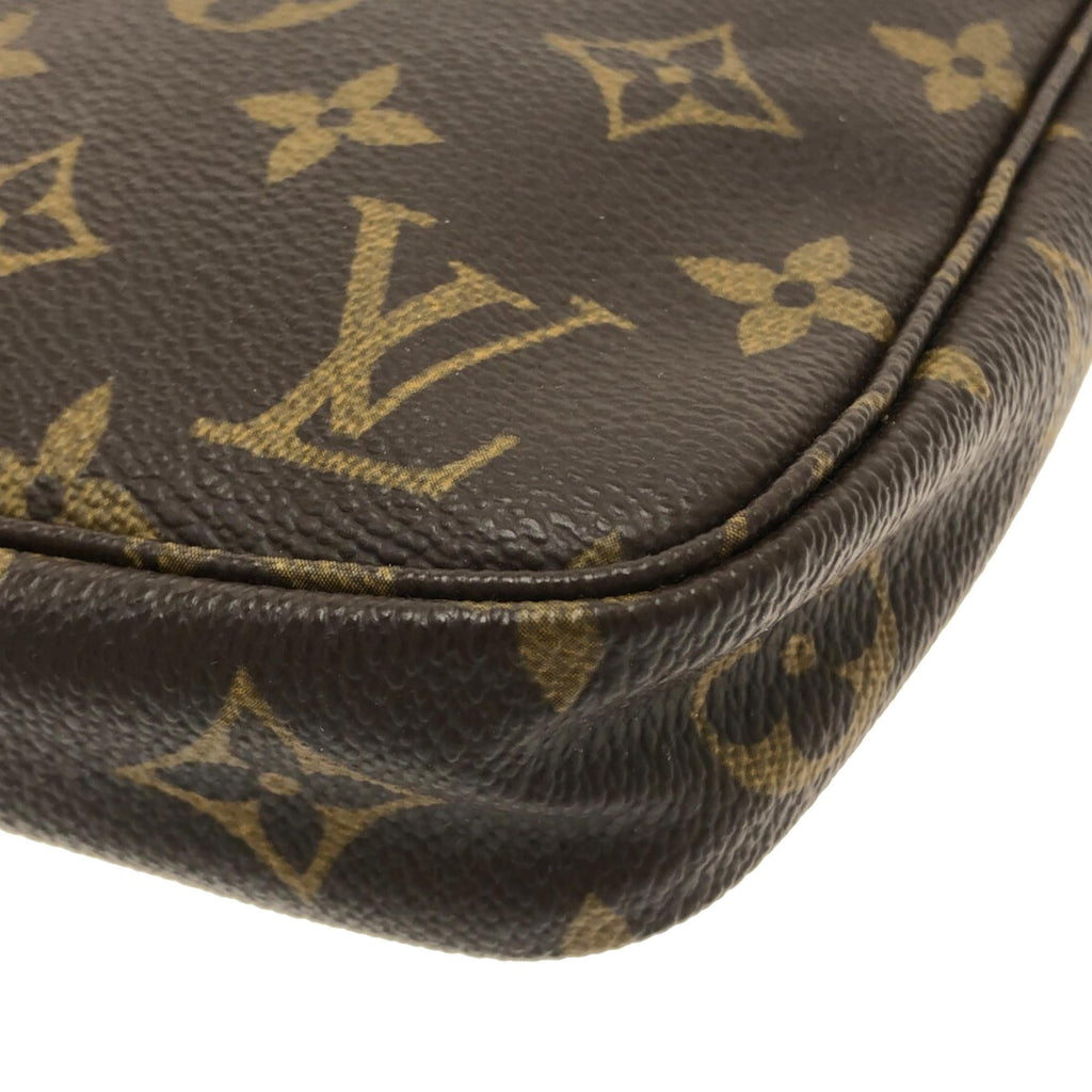 Louis Vuitton Monogram Pochette Accessoires (SHG-0KHNDM)