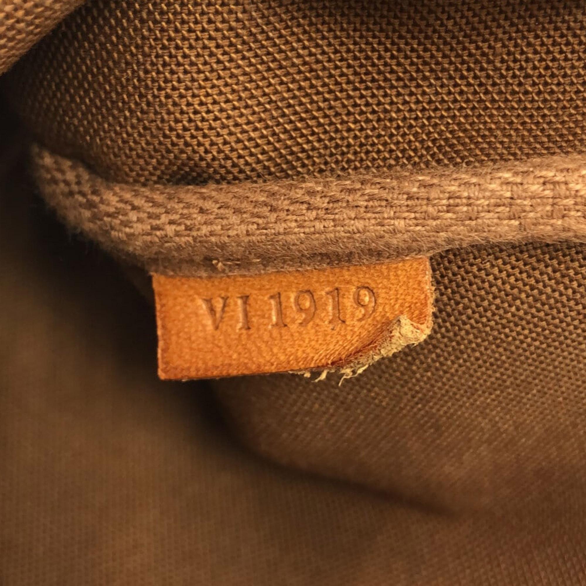 Louis Vuitton Monogram Pochette Accessoires (SHG-iVclkt)