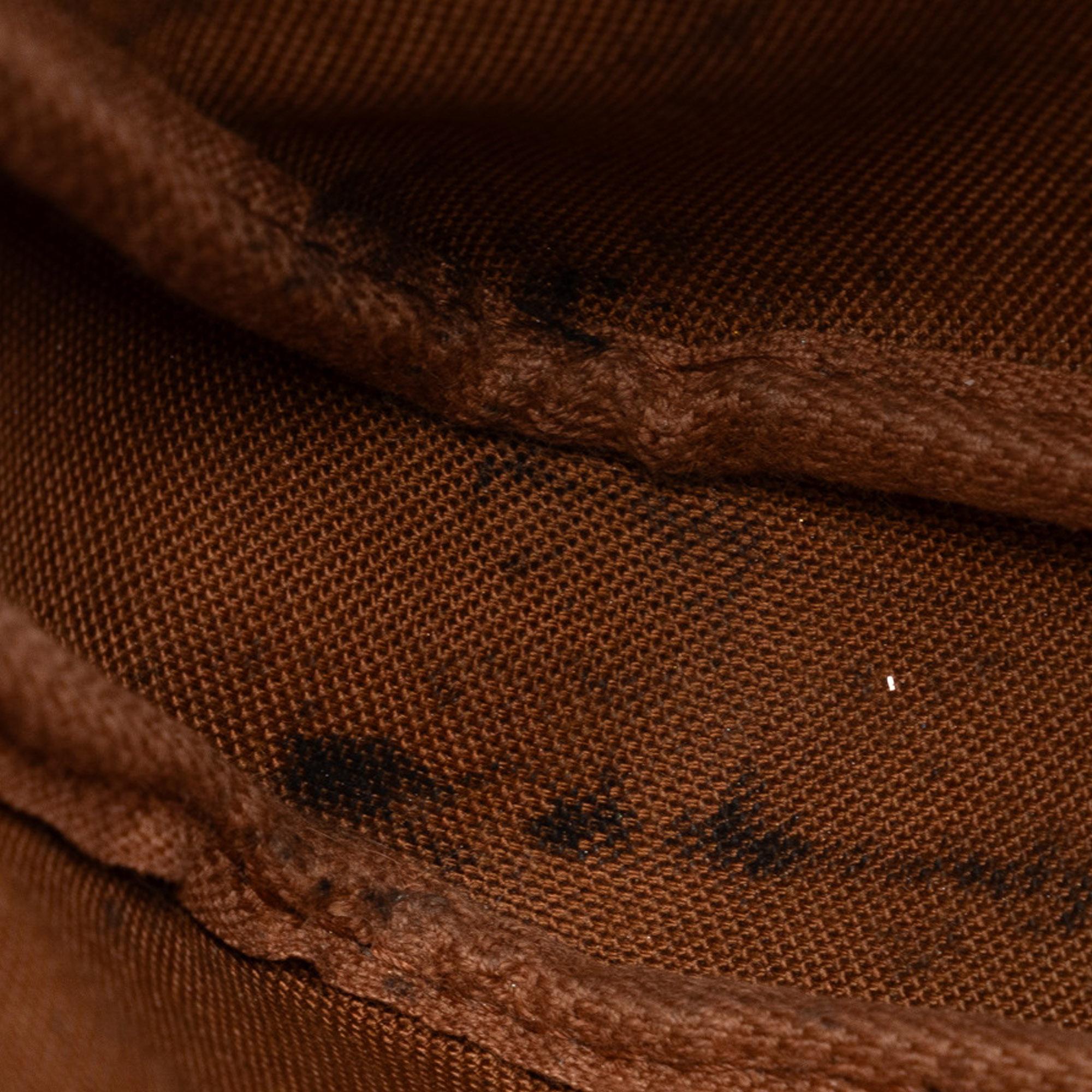 Louis Vuitton Monogram Pochette Accessoires (SHG-ILpuaG)