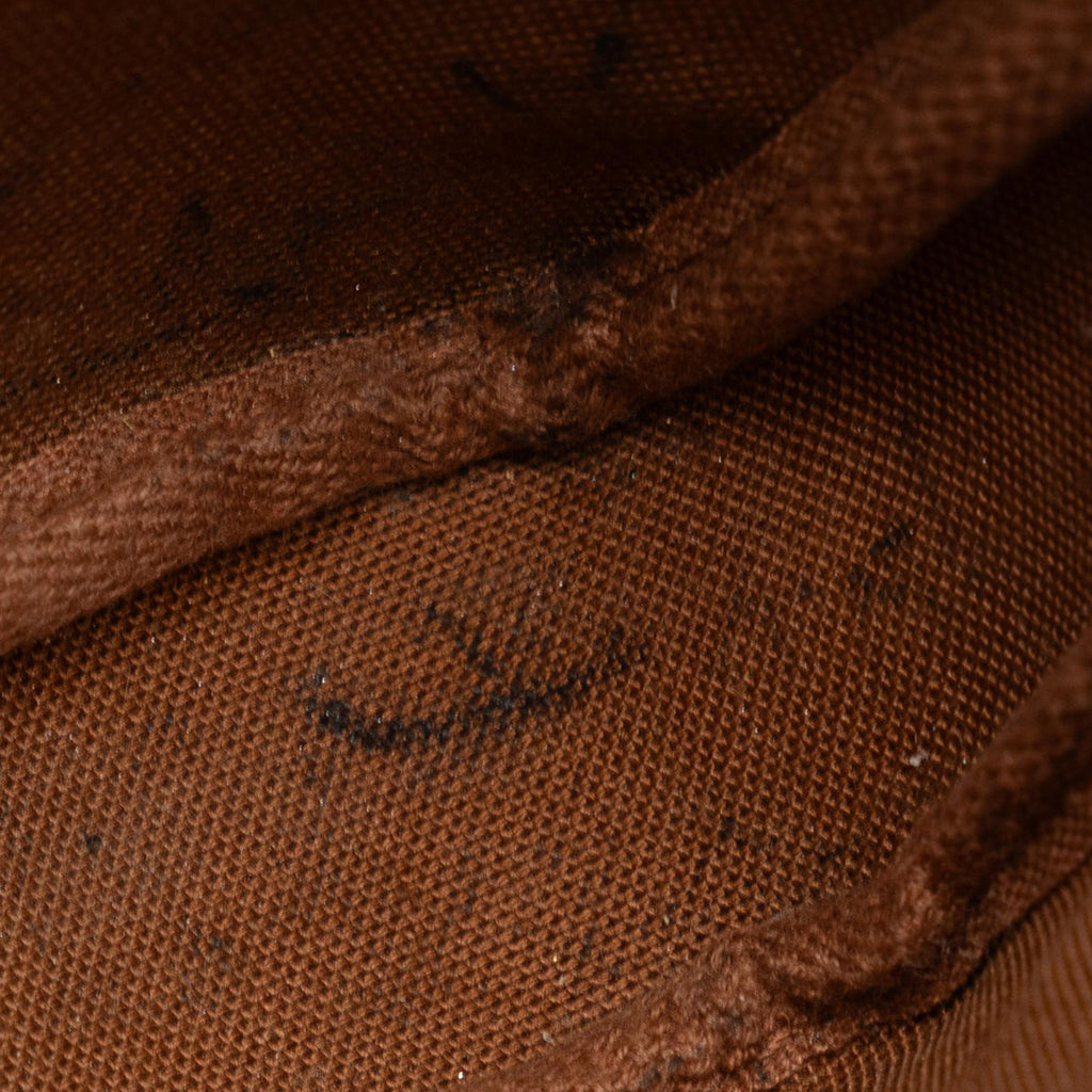Louis Vuitton Monogram Pochette Accessoires (SHG-ILpuaG)