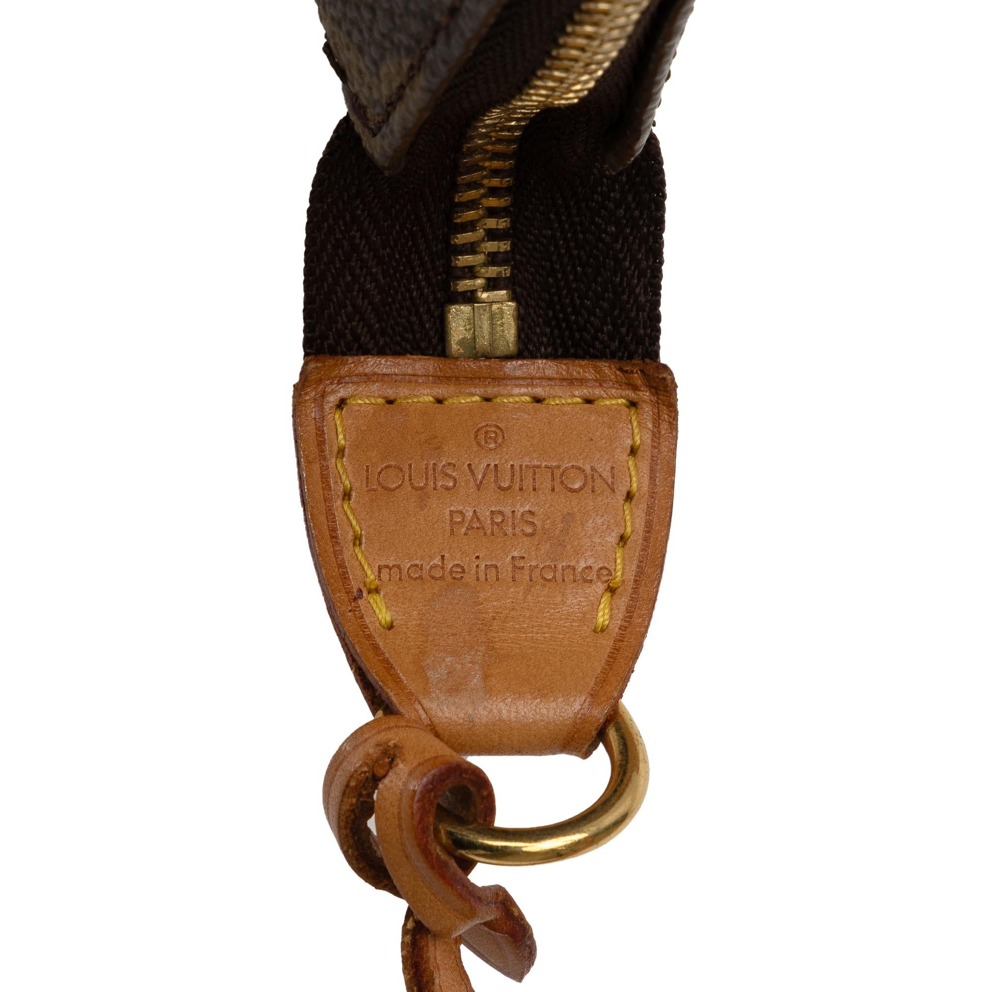 Louis Vuitton Monogram Pochette Accessoires (SHG-CBtg2j)