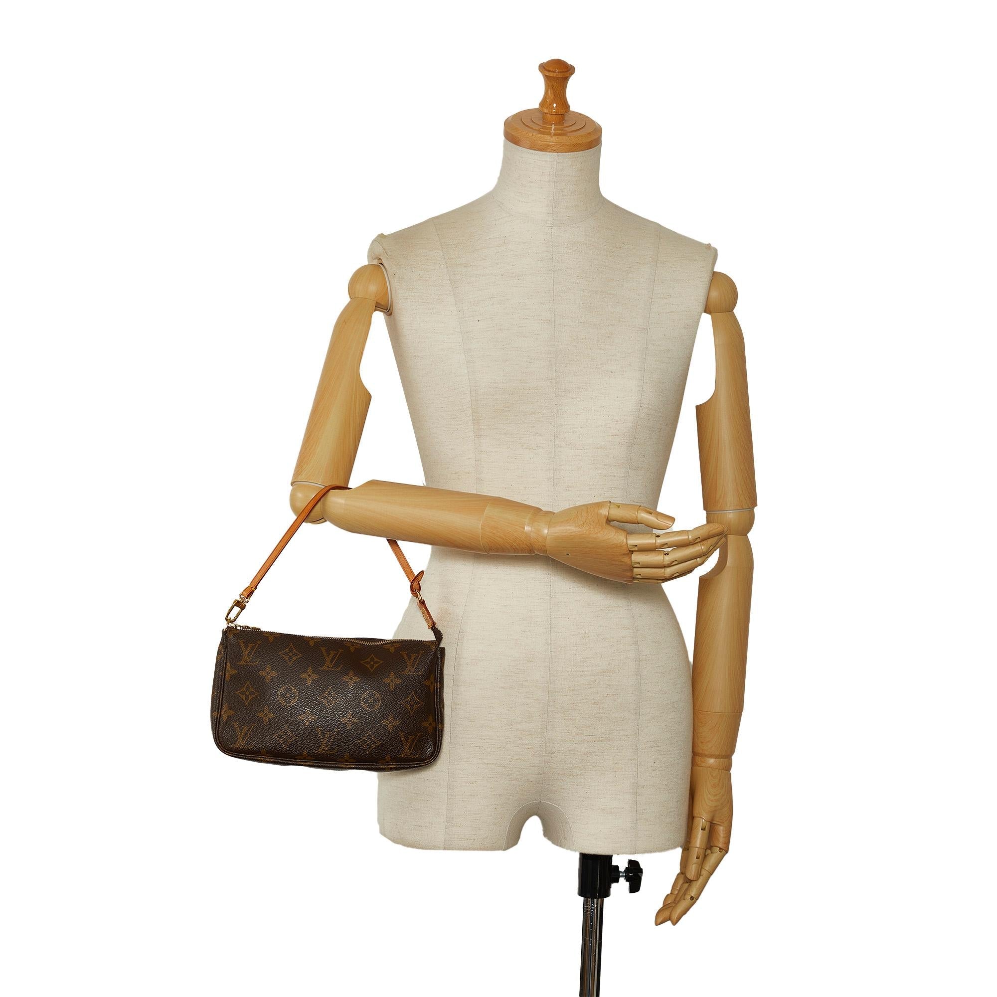 Louis Vuitton Monogram Pochette Accessoires (SHG-6jUncC)