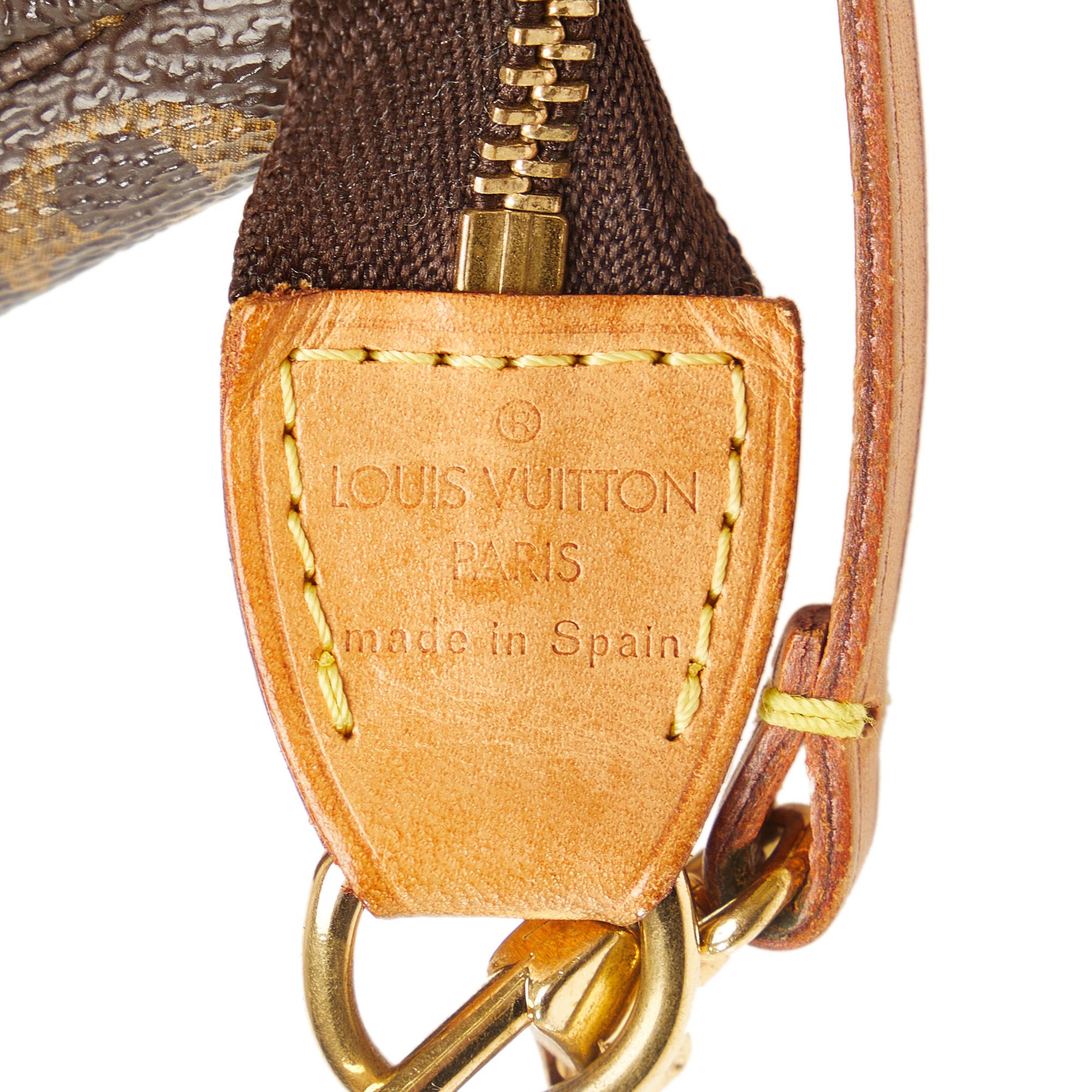 Louis Vuitton Monogram Pochette Accessoires (SHG-1maarm)