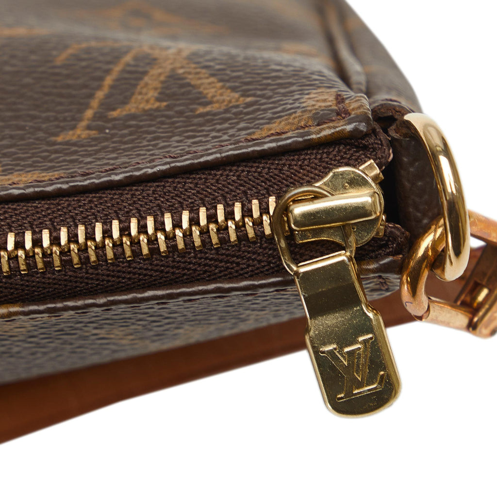 Louis Vuitton Monogram Pochette Accessoires (SHG-MolWWL)