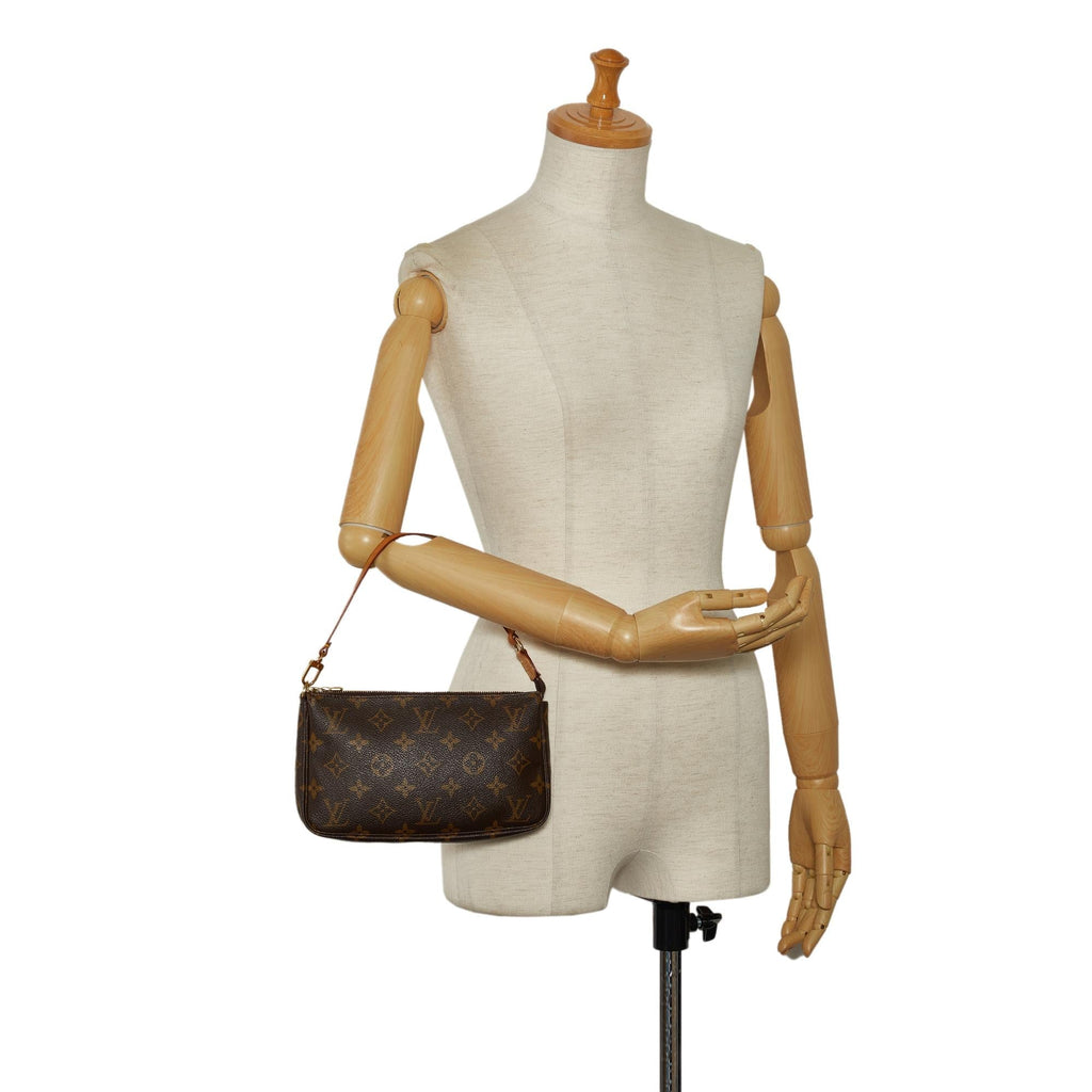 Louis Vuitton Monogram Pochette Accessoires (SHG-MolWWL)