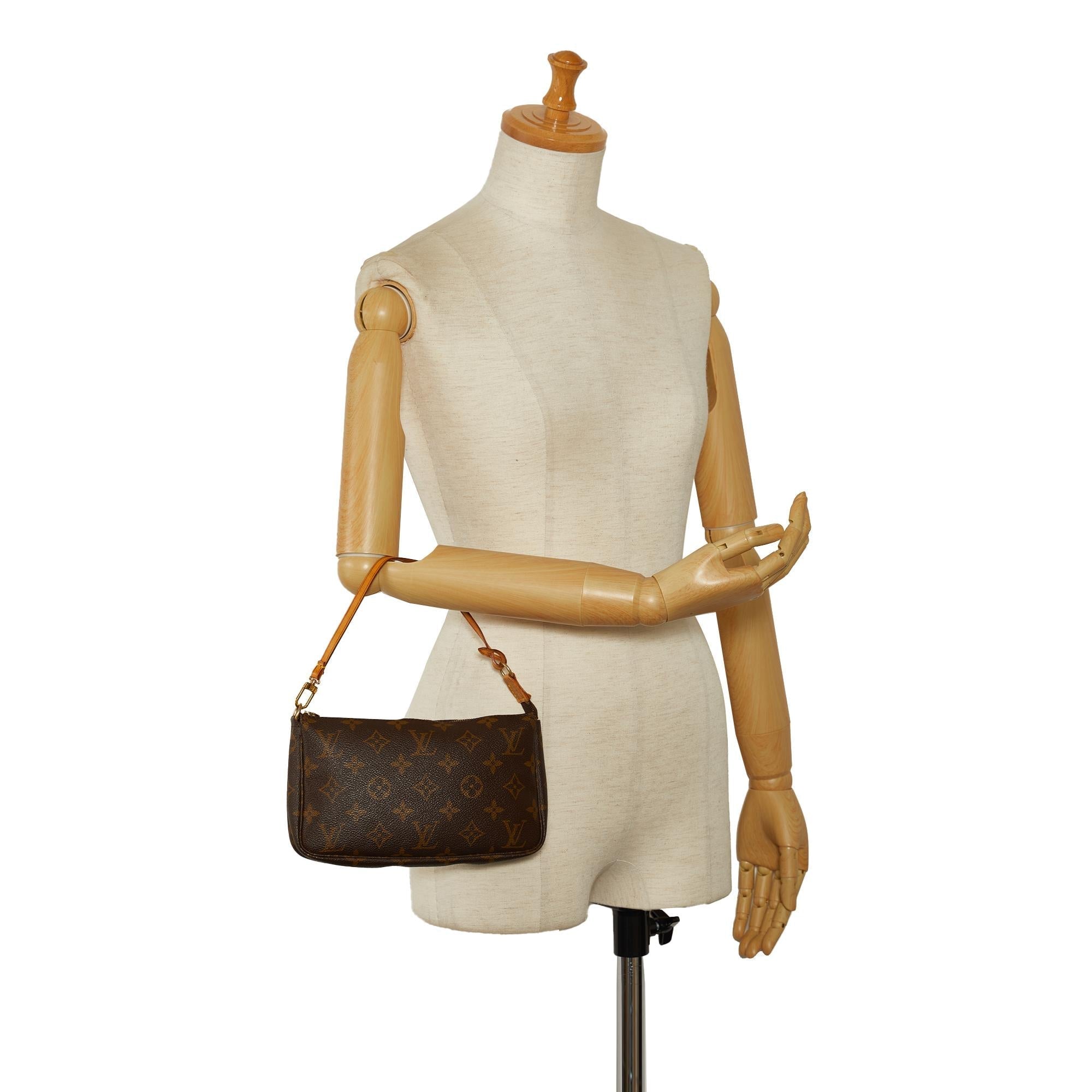 Louis Vuitton Monogram Pochette Accessoires (SHG-7X1kGe)