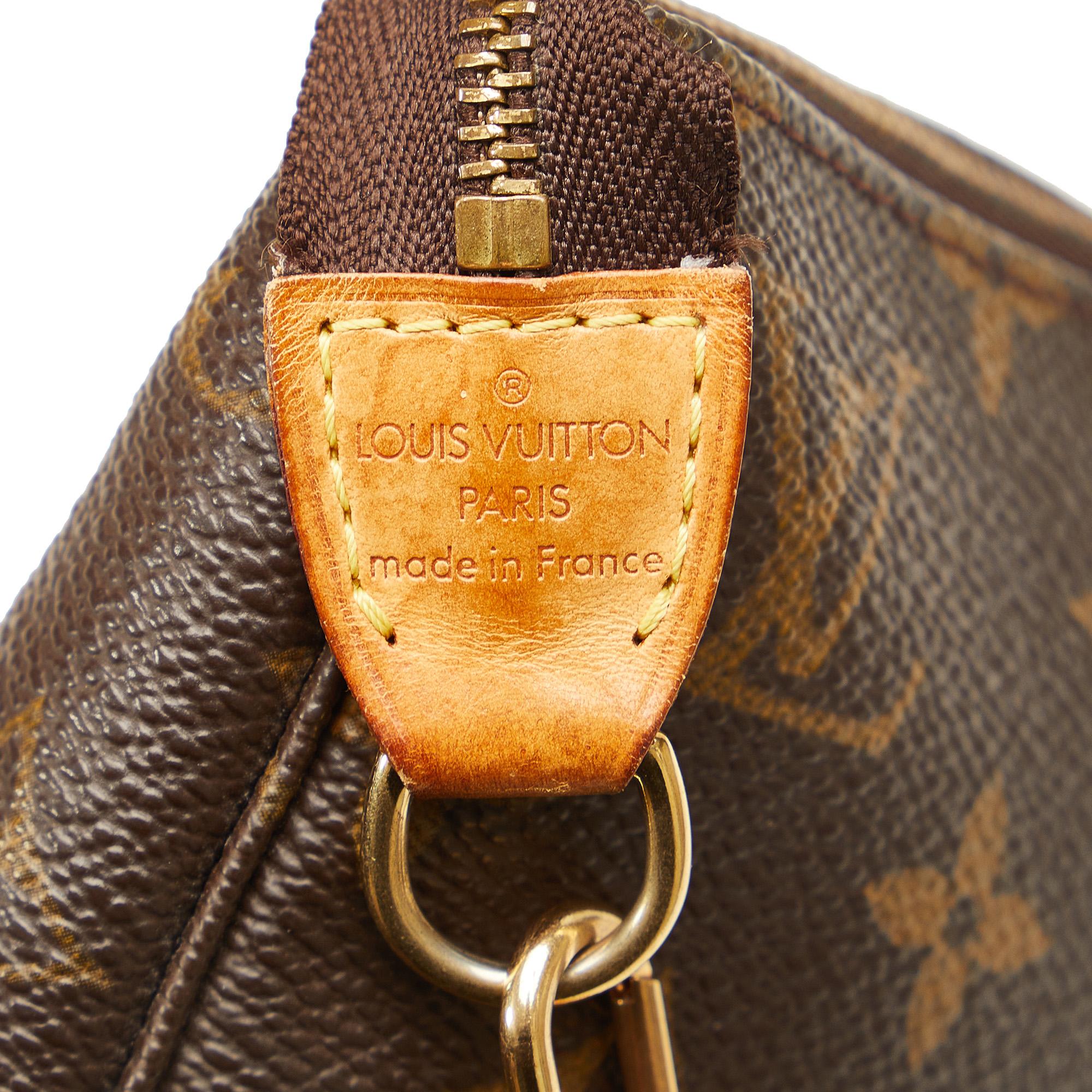 Louis Vuitton Monogram Pochette Accessoires (SHG-vKUUDW)