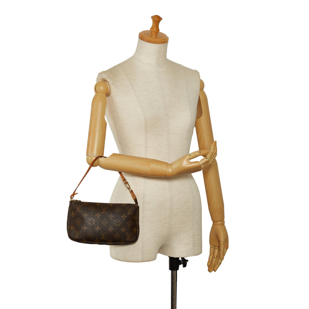Louis Vuitton Monogram Pochette Accessoires (SHG-vKUUDW)