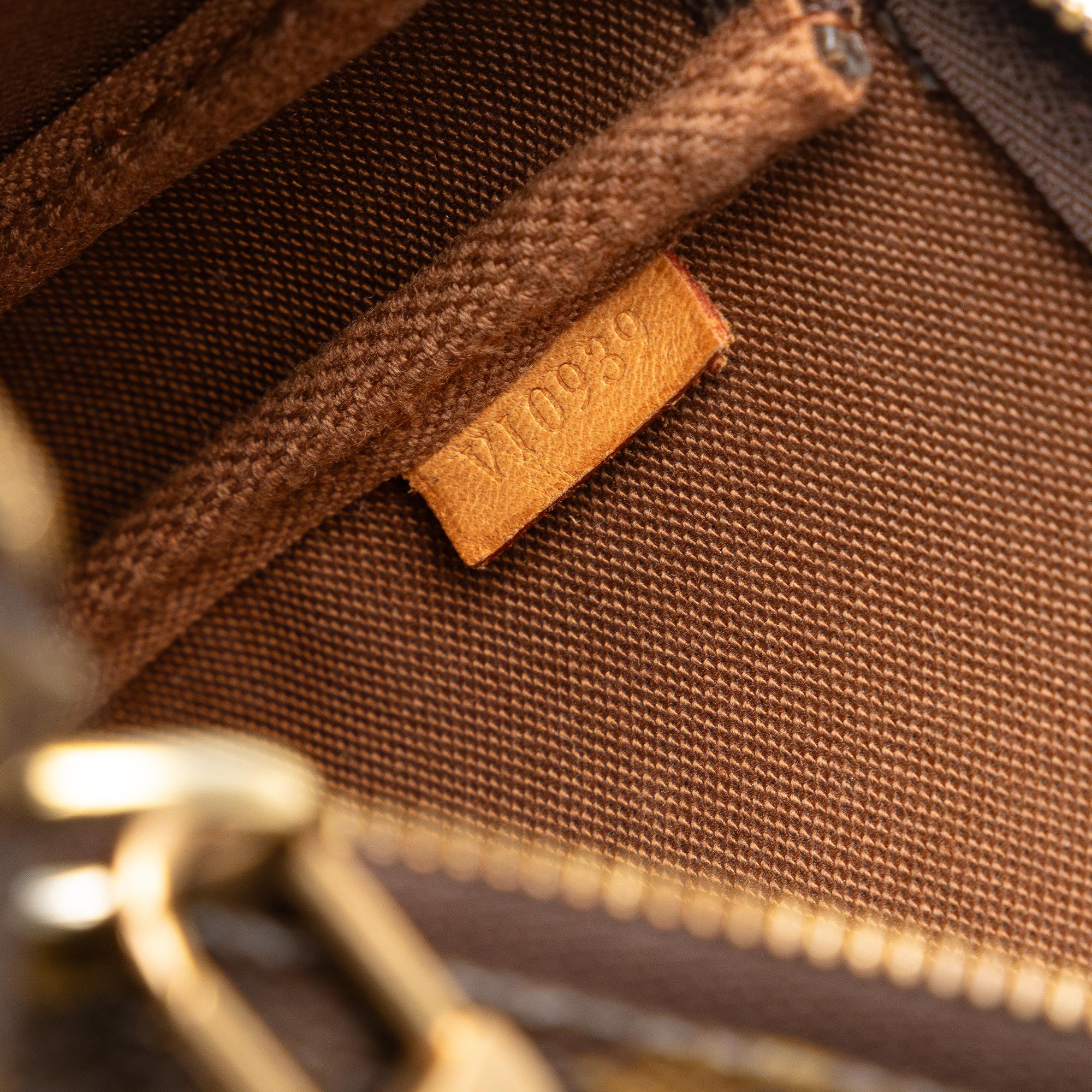 Louis Vuitton Monogram Pochette Accessoires (SHG-9yo83b)