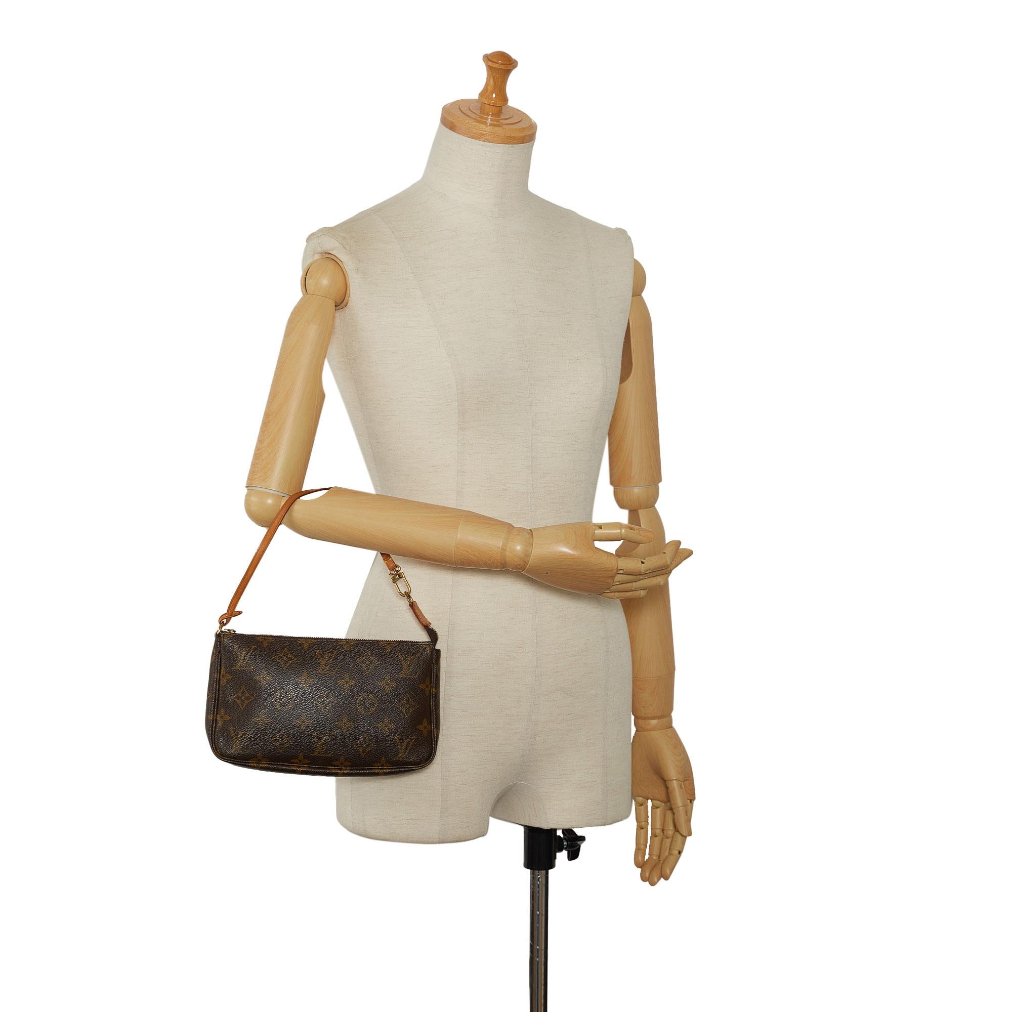 Louis Vuitton Monogram Pochette Accessoires (SHG-Di5hEy)