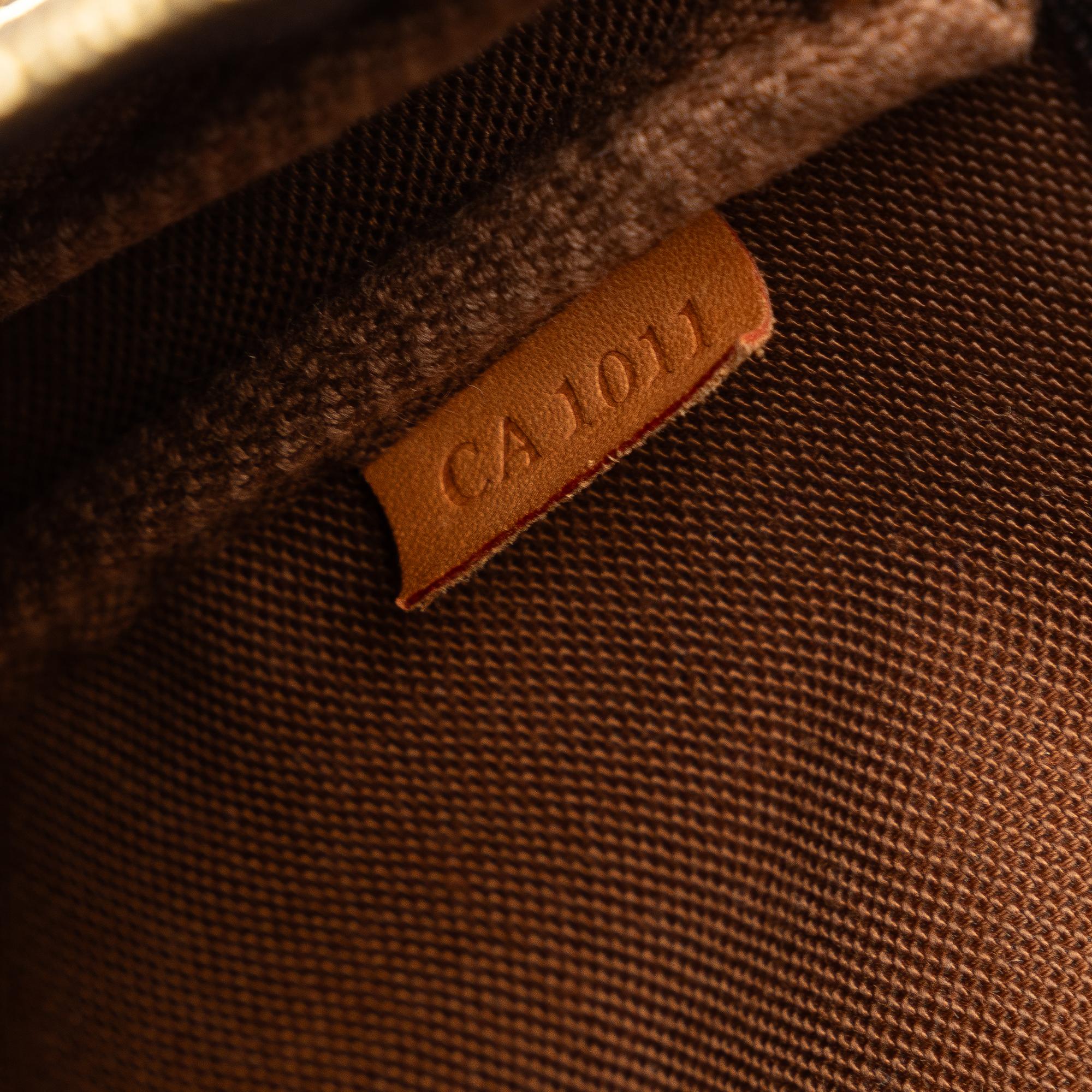 Louis Vuitton Monogram Pochette Accessoires (SHG-dTyLEq)