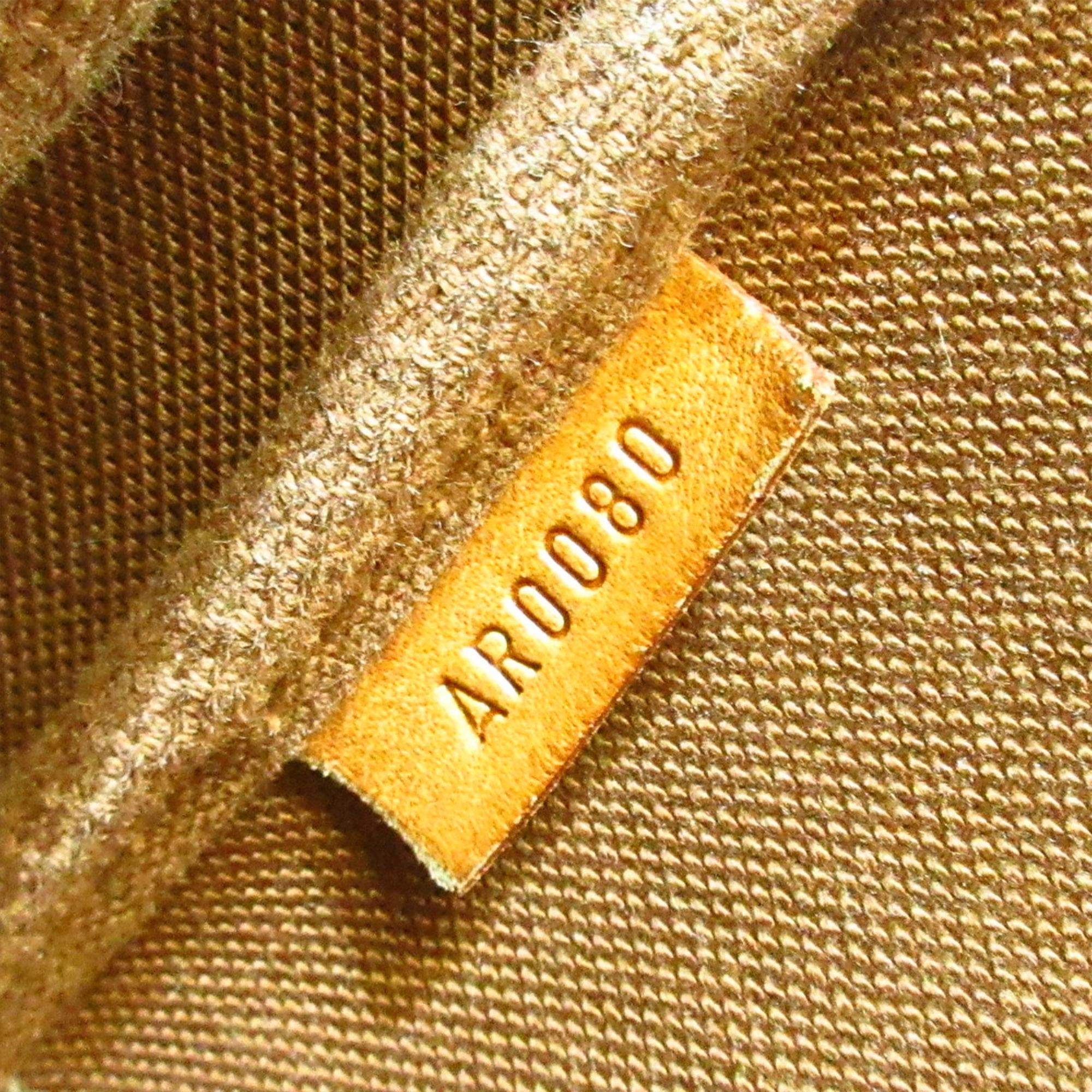 Louis Vuitton Monogram Pochette Accessoires (SHG-zsuvsS)