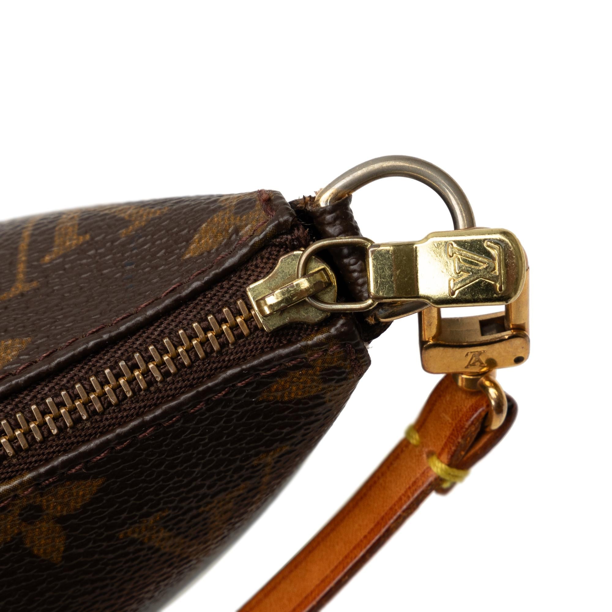 Louis Vuitton Monogram Pochette Accessoires (SHG-yTI3tu)