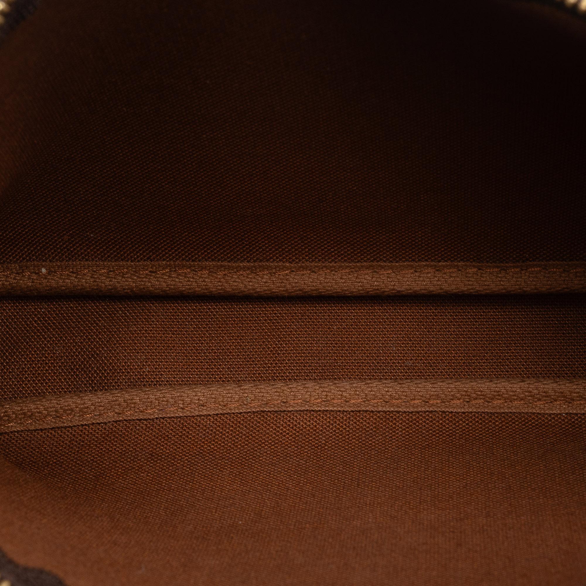 Louis Vuitton Monogram Pochette Accessoires (SHG-lD4wmM)