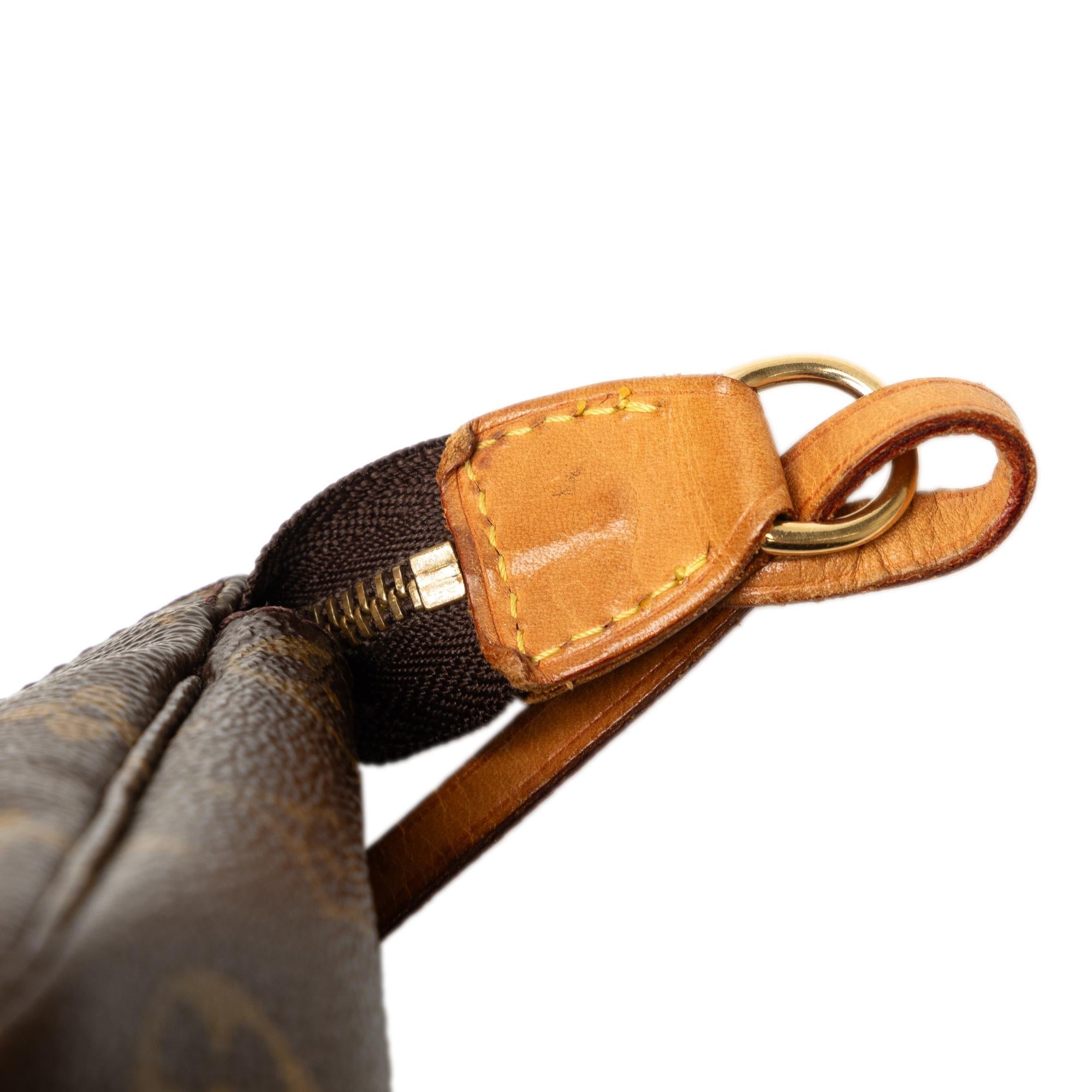 Louis Vuitton Monogram Pochette Accessoires (SHG-m7Q8xM)