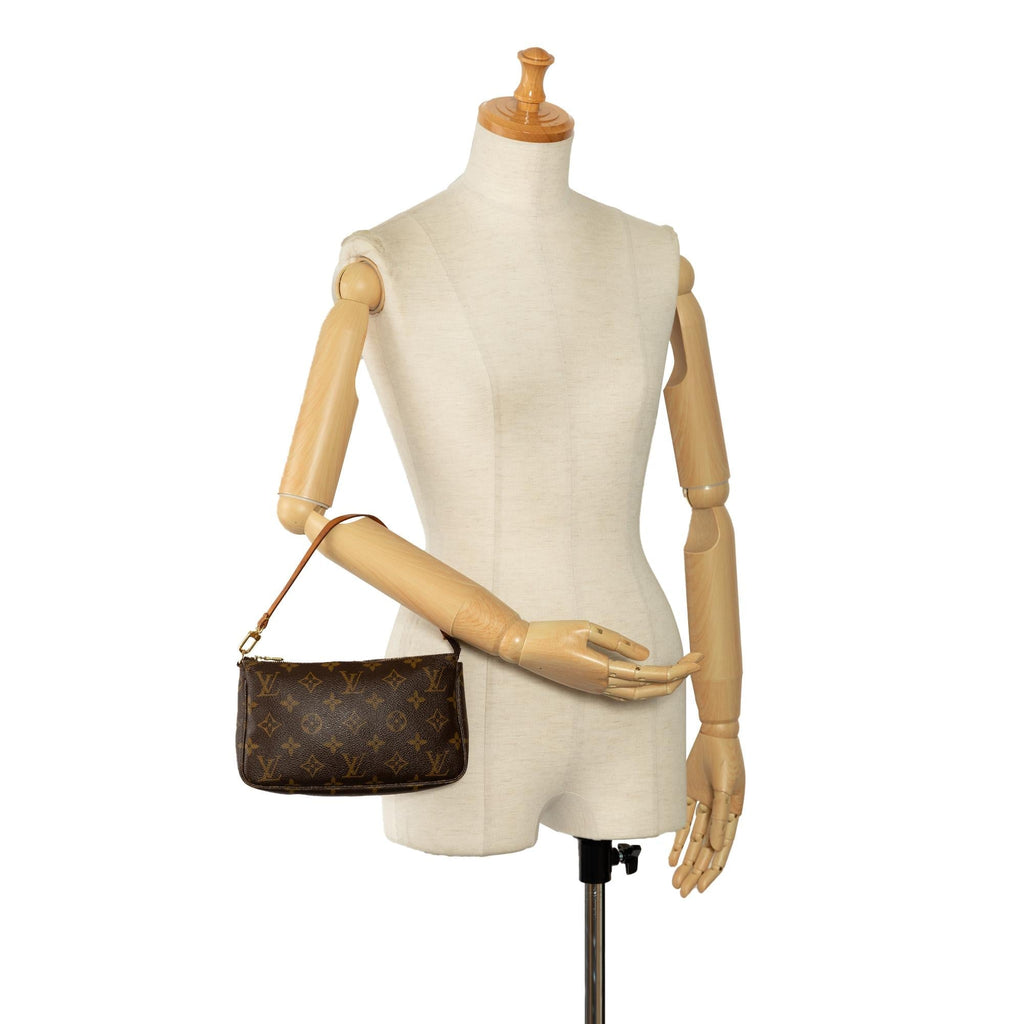 Louis Vuitton Monogram Pochette Accessoires (SHG-m7Q8xM)
