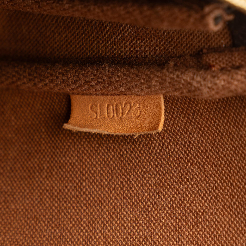 Louis Vuitton Monogram Pochette Accessoires (SHG-QzJczg)