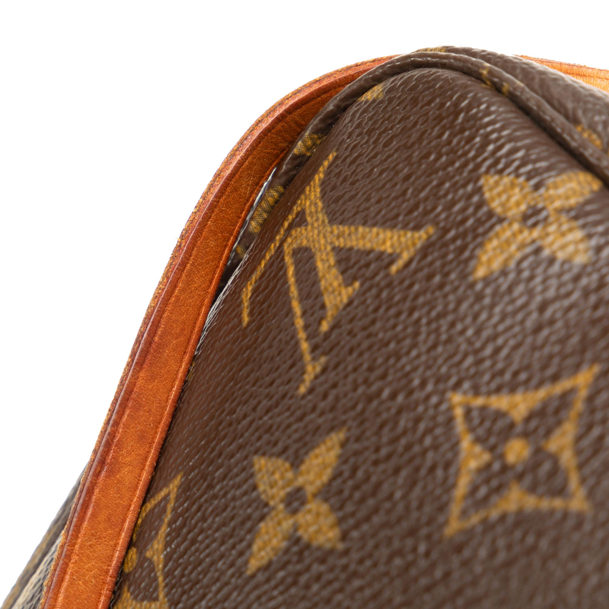 Louis Vuitton Monogram Pochette Accessoires (SHG-QzJczg)