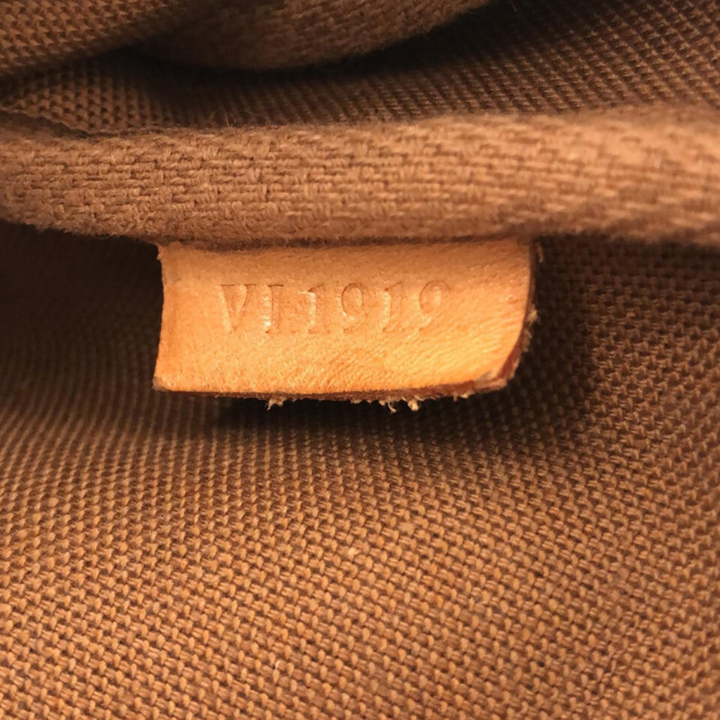 Louis Vuitton Monogram Pochette Accessoires (SHG-K4Y48y)