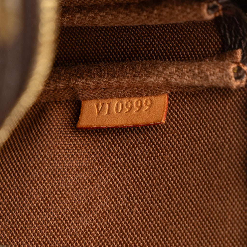 Louis Vuitton Monogram Pochette Accessoires (SHG-Fh35Bk)