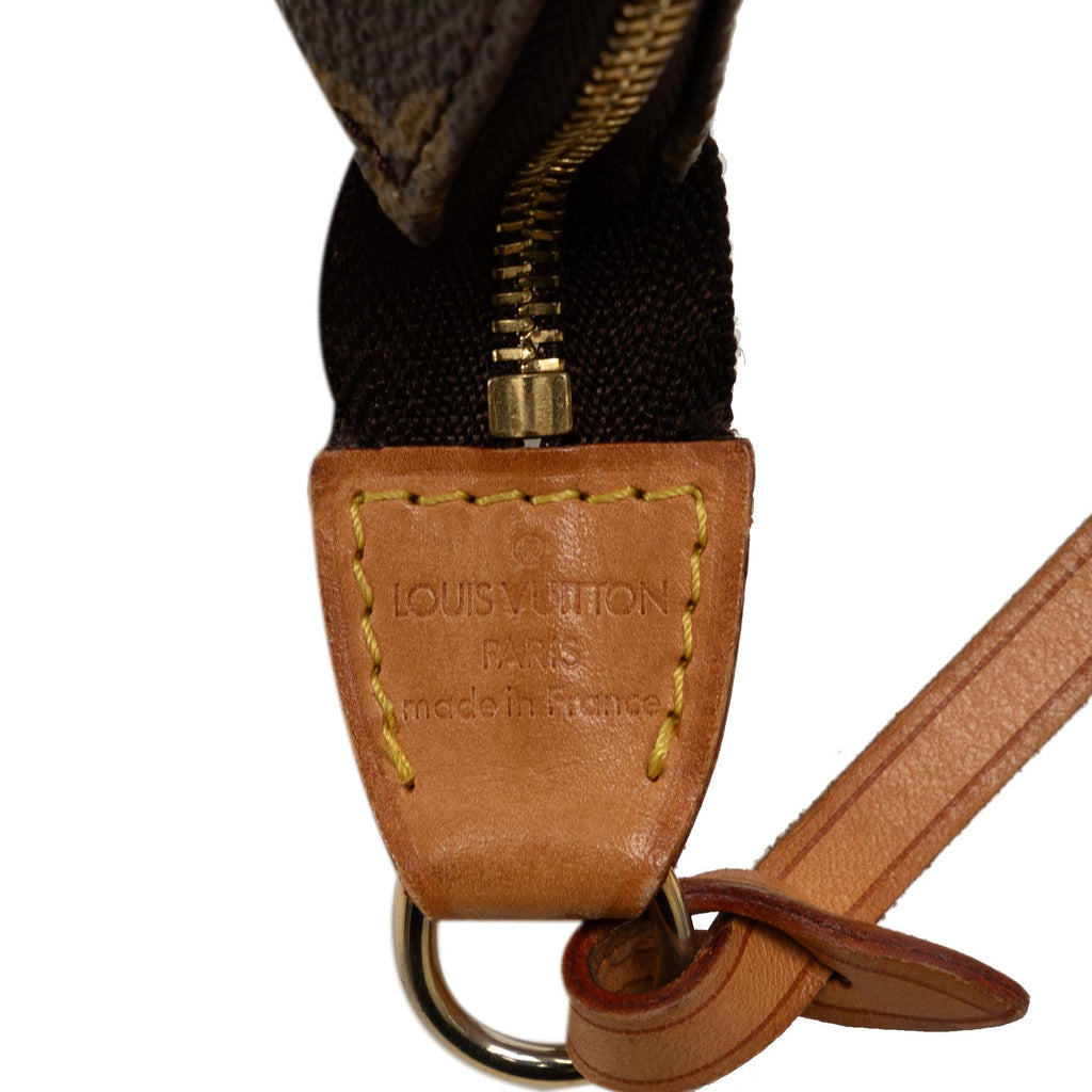 Louis Vuitton Monogram Pochette Accessoires (SHG-Fh35Bk)