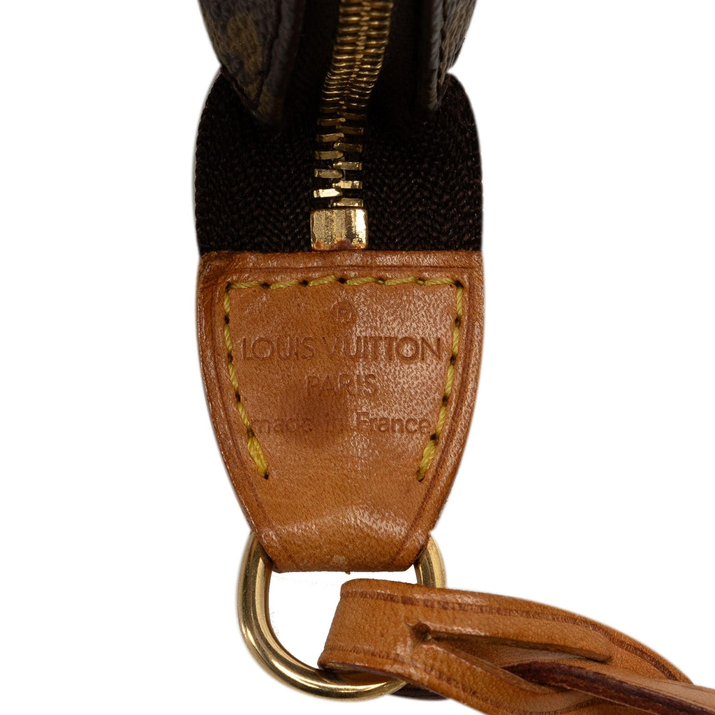 Louis Vuitton Monogram Pochette Accessoires (SHG-9xzsyS)