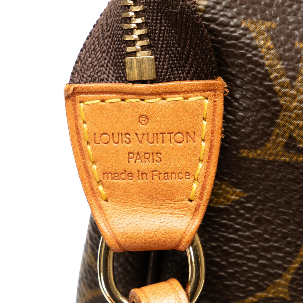 Louis Vuitton Monogram Pochette Accessoires (SHG-e5AN0S)