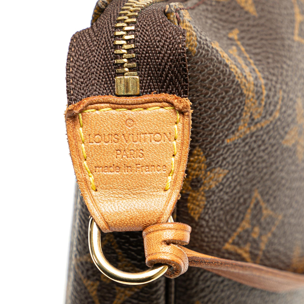 Louis Vuitton Monogram Pochette Accessoires (SHG-EqwYc7)