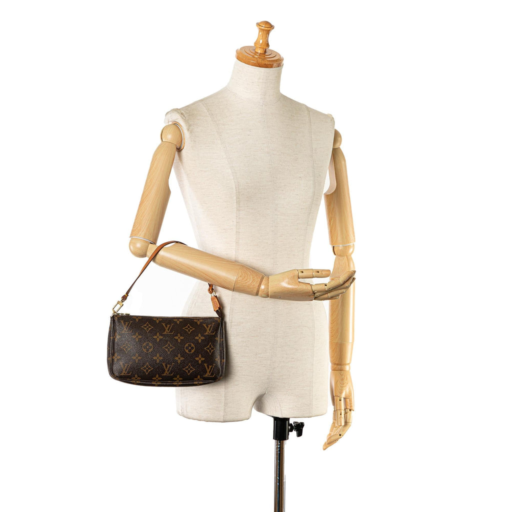 Louis Vuitton Monogram Pochette Accessoires (SHG-EqwYc7)