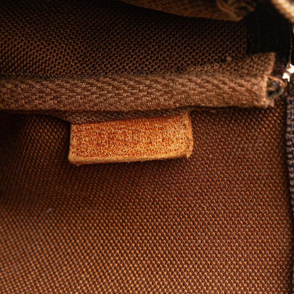 Louis Vuitton Monogram Pochette Accessoires (SHG-jWmpQr)