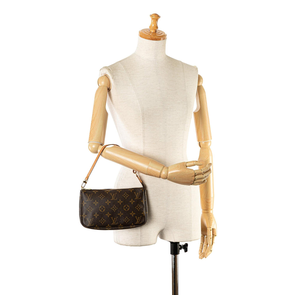 Louis Vuitton Monogram Pochette Accessoires (SHG-qDgMer)