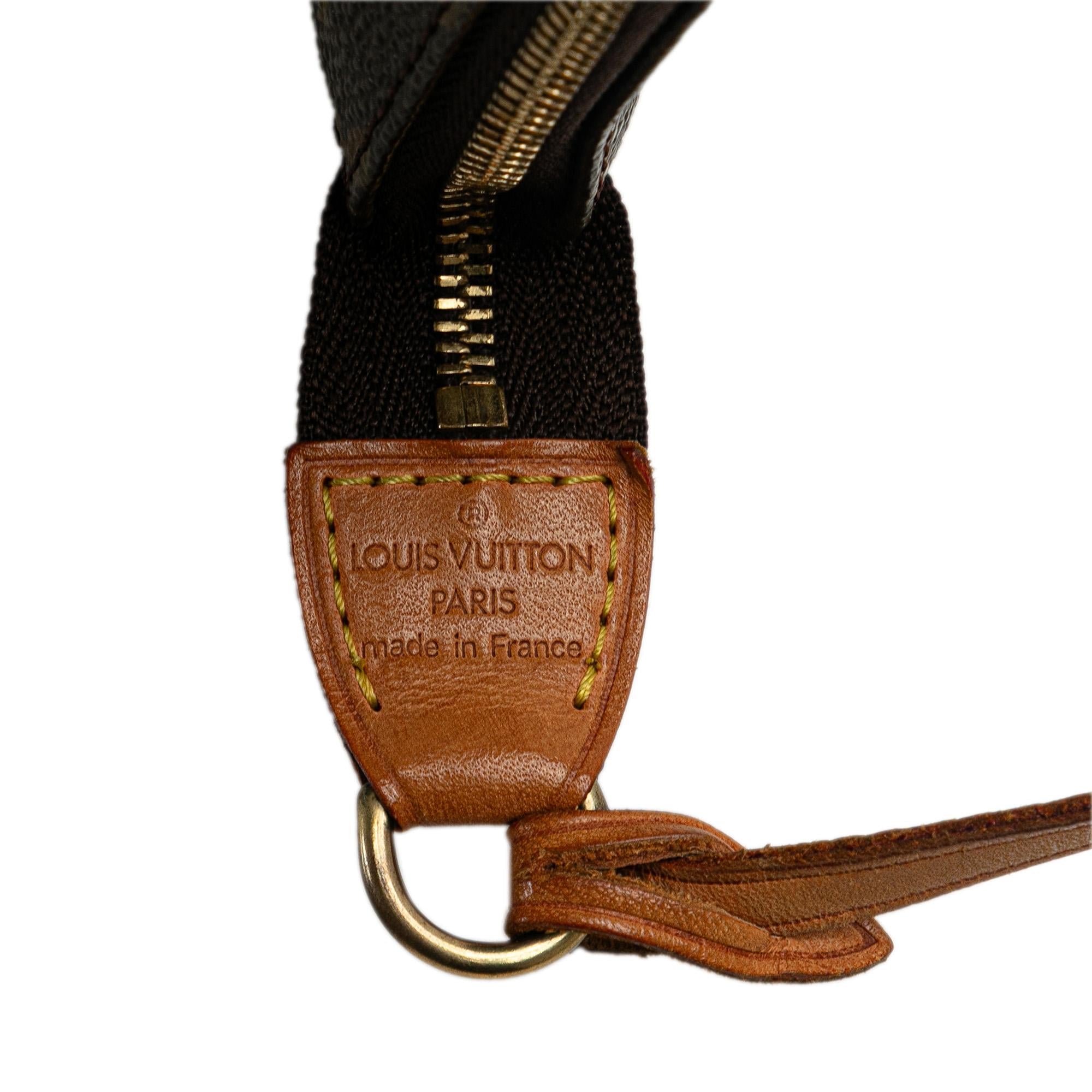 Louis Vuitton Monogram Pochette Accessoires (SHG-oxcj0s)